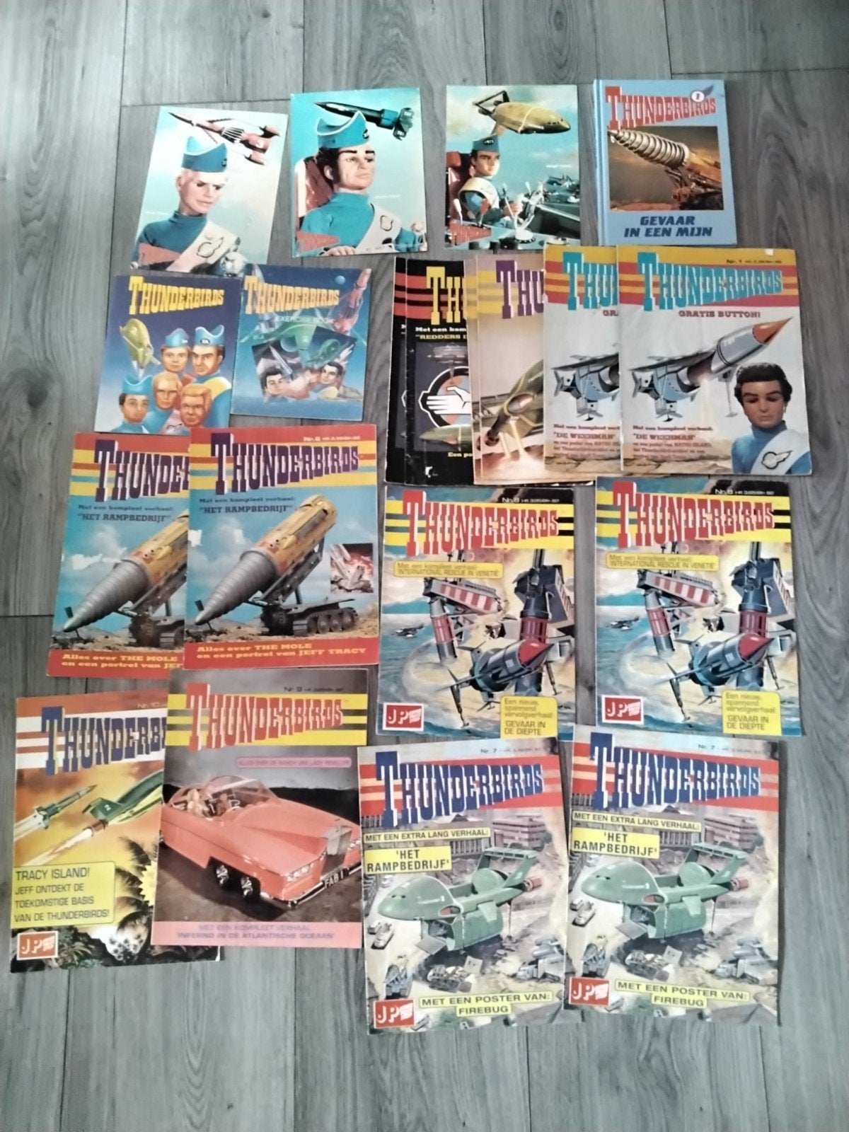 Verzameling thunderbirds boekjes, Ophalen of Verzenden, Overige onderwerpen