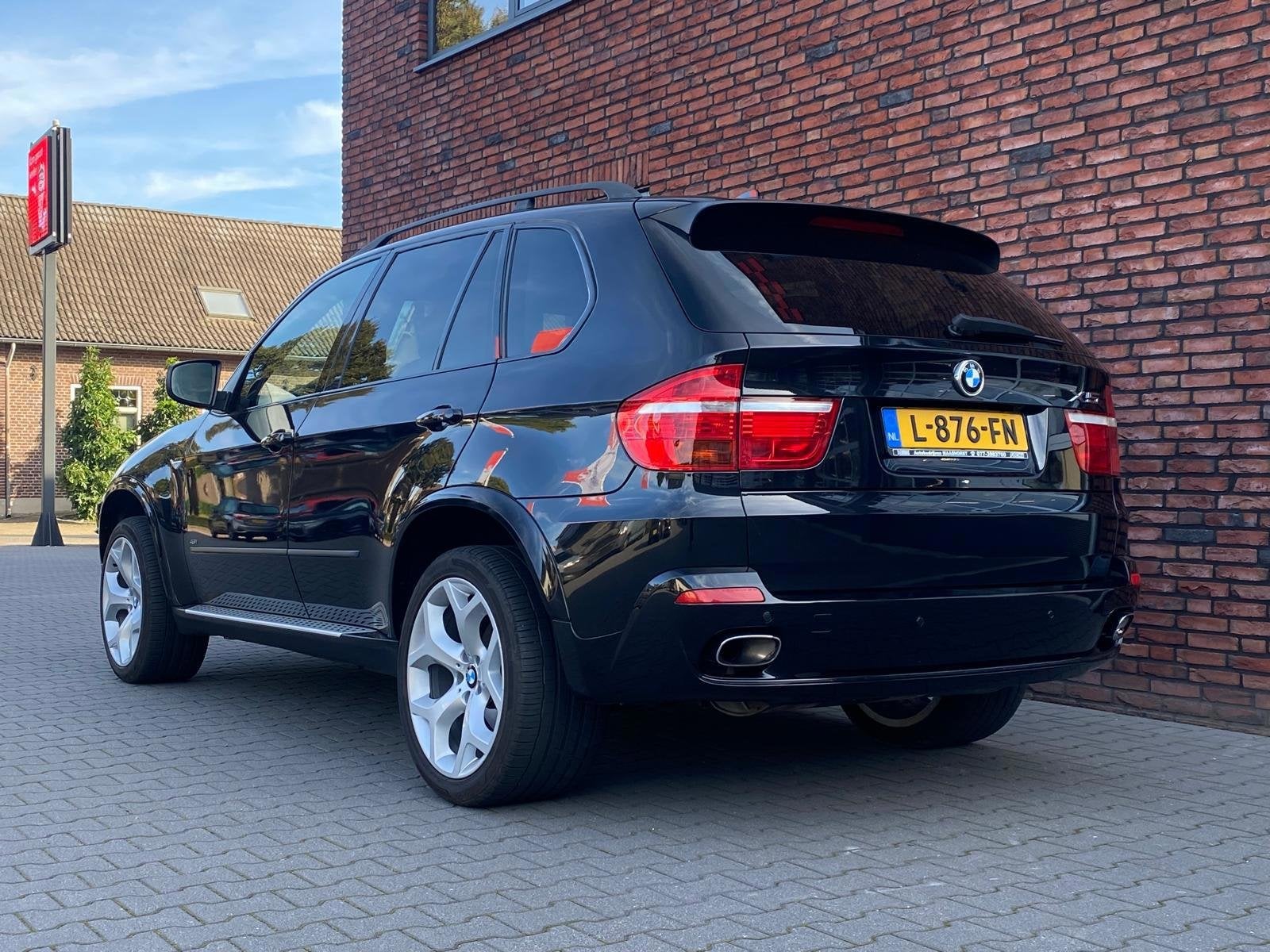 BMW X5 XDrive48i High Executive V8 stoelkoeling/verwarming/t, Auto's, Gebruikt, 138 €/maand, 4799 cc, Leder
