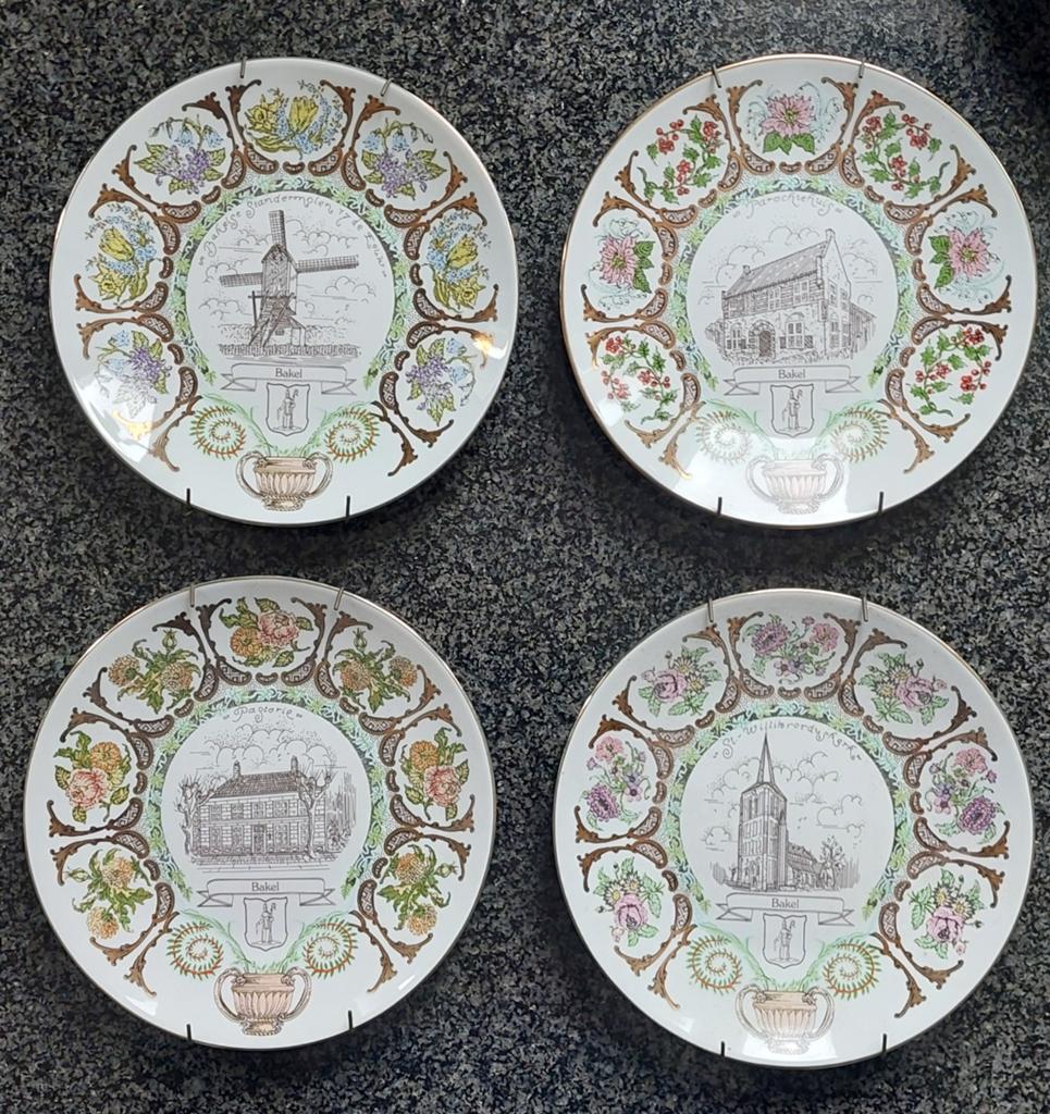 Bakel, historische borden lente zomer herfst winter limoges, Antiek en Kunst, Antiek | Schalen, Ophalen of Verzenden