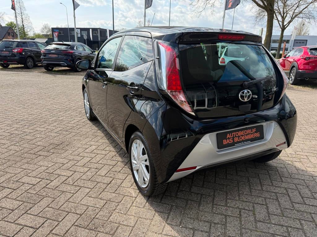 Toyota Aygo 1.0 VVT-i x-wave, Cabrio, Airco, L:m Velgen, Etc, Voorwielaandrijving, Stof, Gebruikt, 4 stoelen