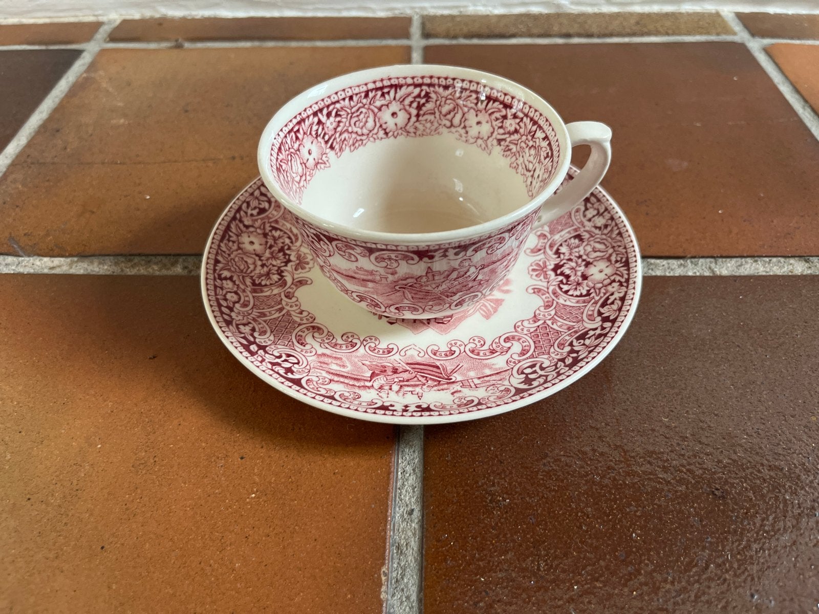 Antieke Kop en Schotel Petrus Regout – Castillo, Antiek en Kunst, Antiek | Servies los, Ophalen