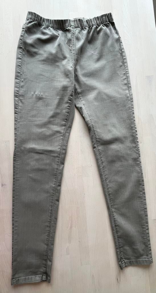 Les Bleus grijze broek elastische taille maat M, Kleding | Dames, Maat 38/40 (M), Ophalen of Verzenden, Gedragen, Grijs