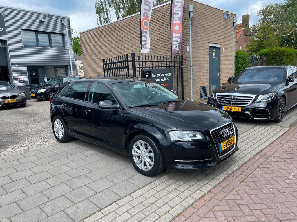 Audi A3 Sportback 1.6 TDI Attraction Advance 3e Eigenaar! Ai, Auto's, Audi, Voorwielaandrijving, Gebruikt, 4 cilinders, 1290 kg