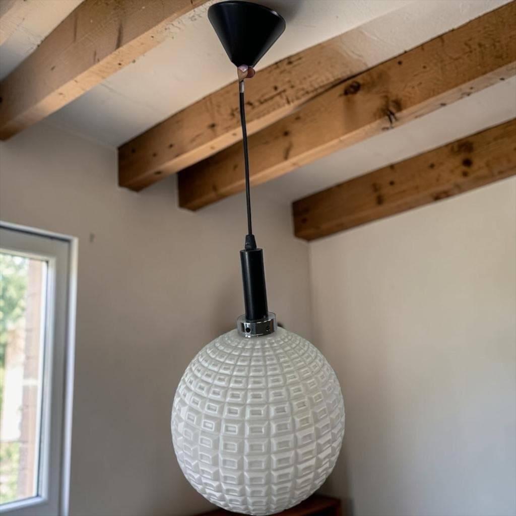 vintage witte opaline globe bol luster / hanglamp PHILIPS, Ophalen, Gebruikt, E27 (groot), Led-lamp