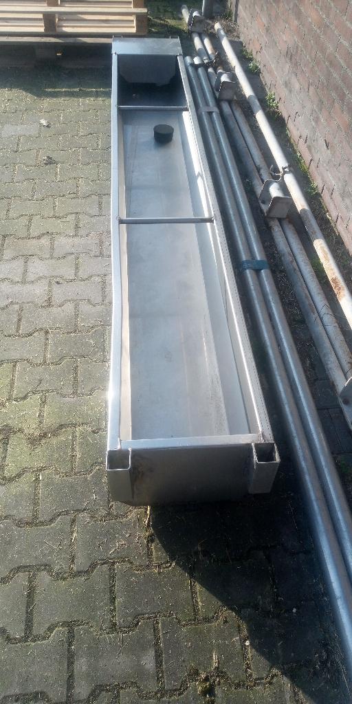 stalinrichting rvs drinkbak opduwhek melkglazen manus, Dieren en Toebehoren, Overige Dieren-accessoires, Ophalen, Zo goed als nieuw
