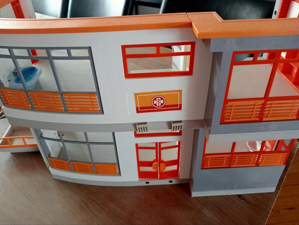 Playmobil kinderziekenhuis, Ophalen of Verzenden, Gebruikt