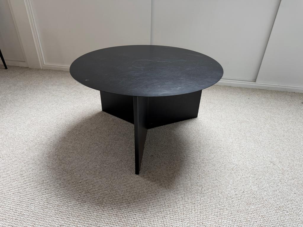 HAY Slit salontafel - Zwart metaal, rond, Huis en Inrichting, Tafels | Salontafels, Ophalen, Gebruikt, 50 tot 100 cm, Rond
