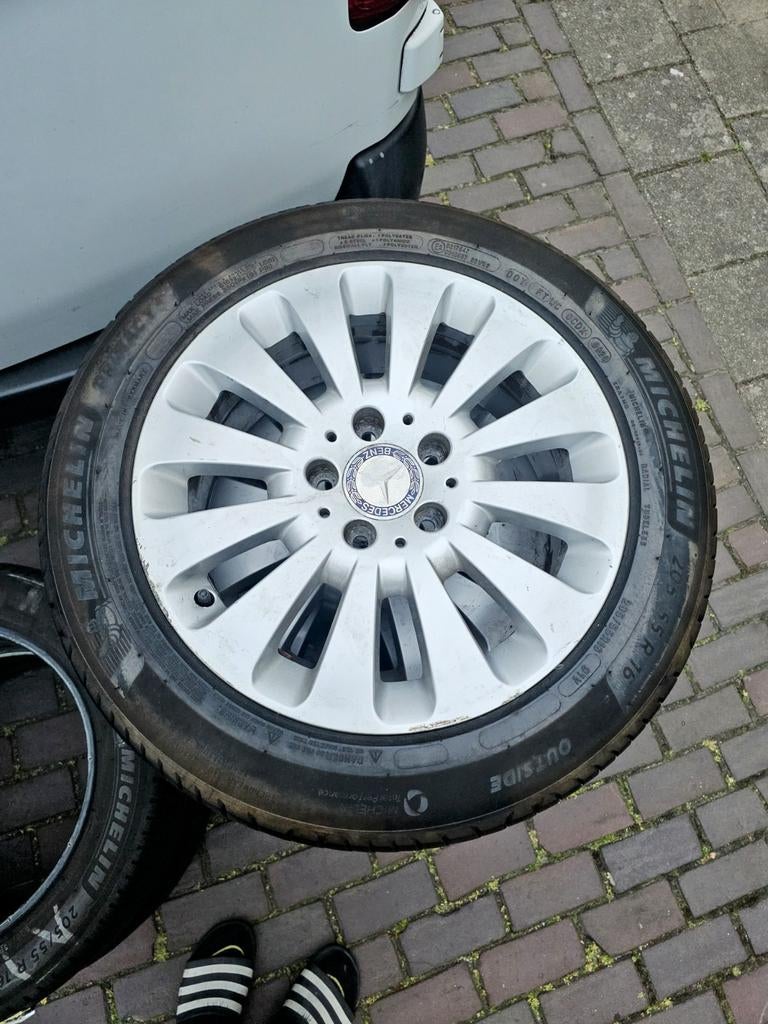4 Mercedes velgen met banden + 2 banden 205 55 R16, Ophalen of Verzenden, Gebruikt