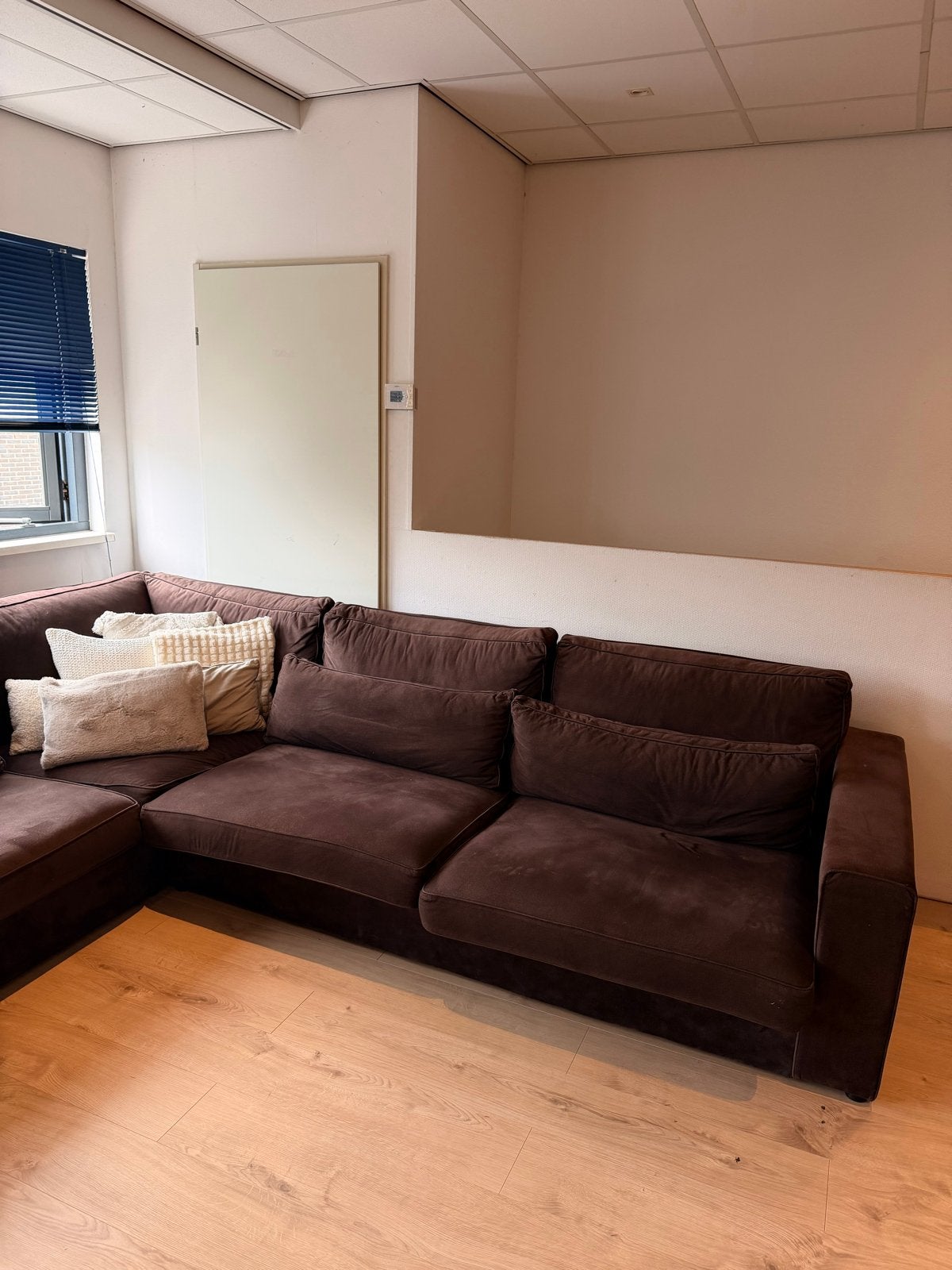 Mooie hoekbank, 2 jaar oud, nette staat, rookvrij huis, Ophalen, 100 tot 125 cm, Hoekbank, 300 cm of meer