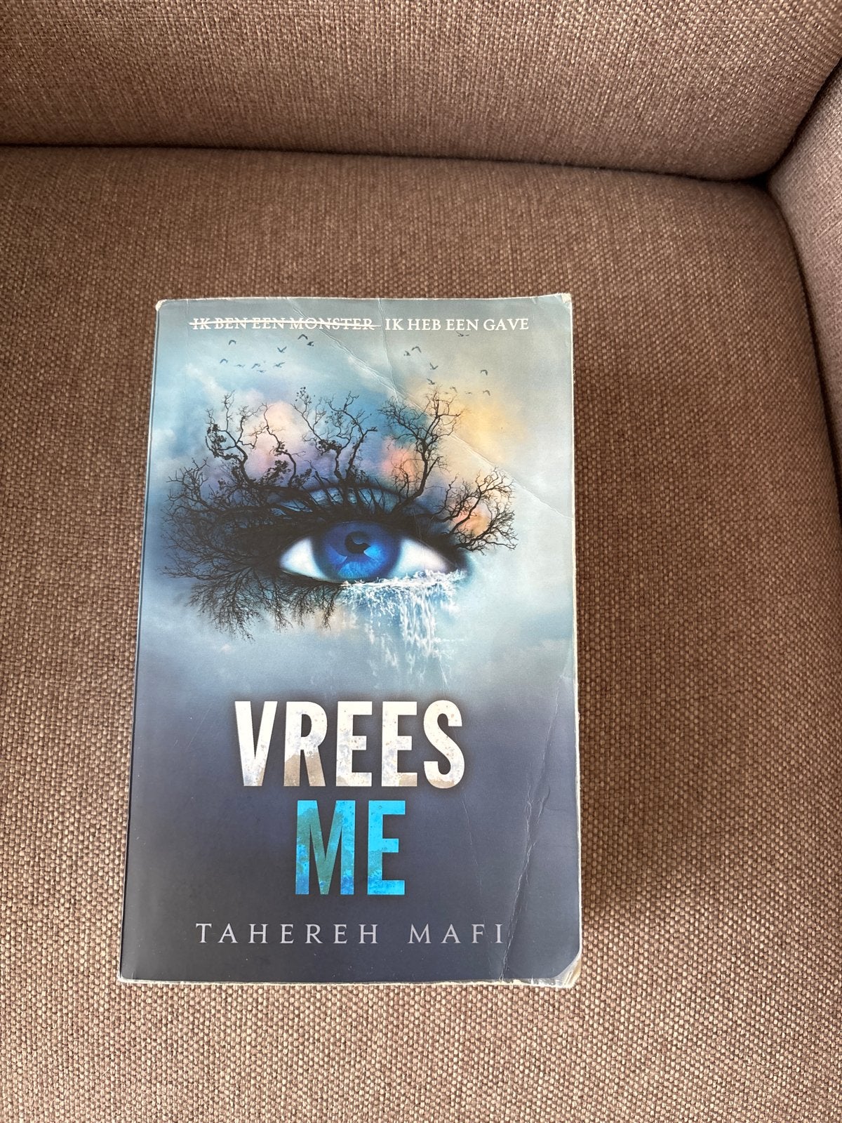 Vrees Me - Tahereh Mafi (Boek), Ophalen of Verzenden, Gelezen, Nederland