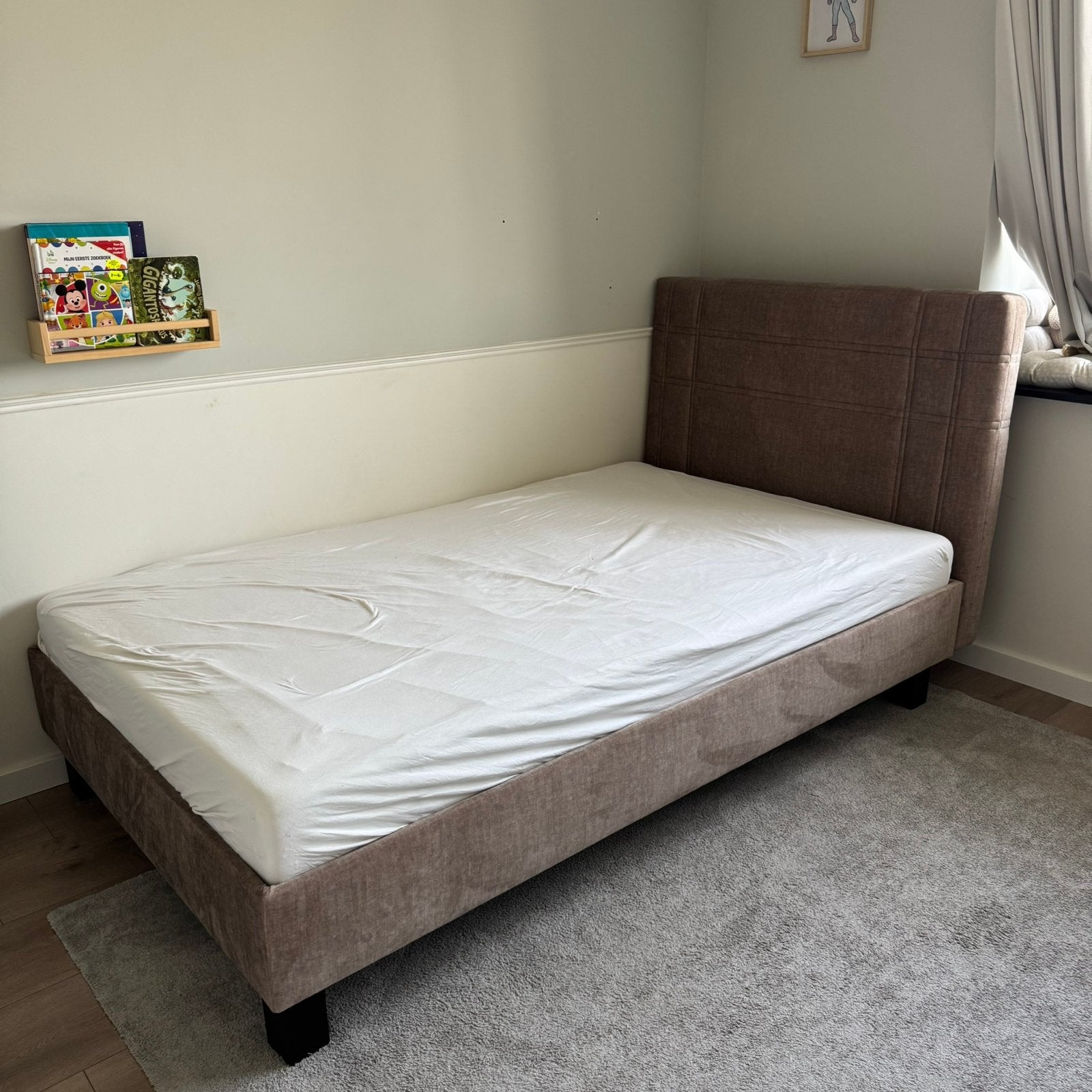 Mooie tienerbed als nieuw, Huis en Inrichting, Ophalen, Bruin, Zo goed als nieuw, Twijfelaar