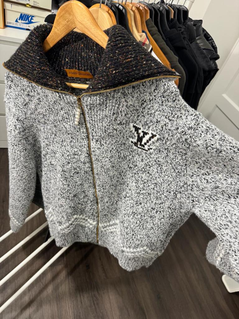 Louis Vuitton Zipperd Knitted Blouson Grijs, Ophalen of Verzenden, Nieuw