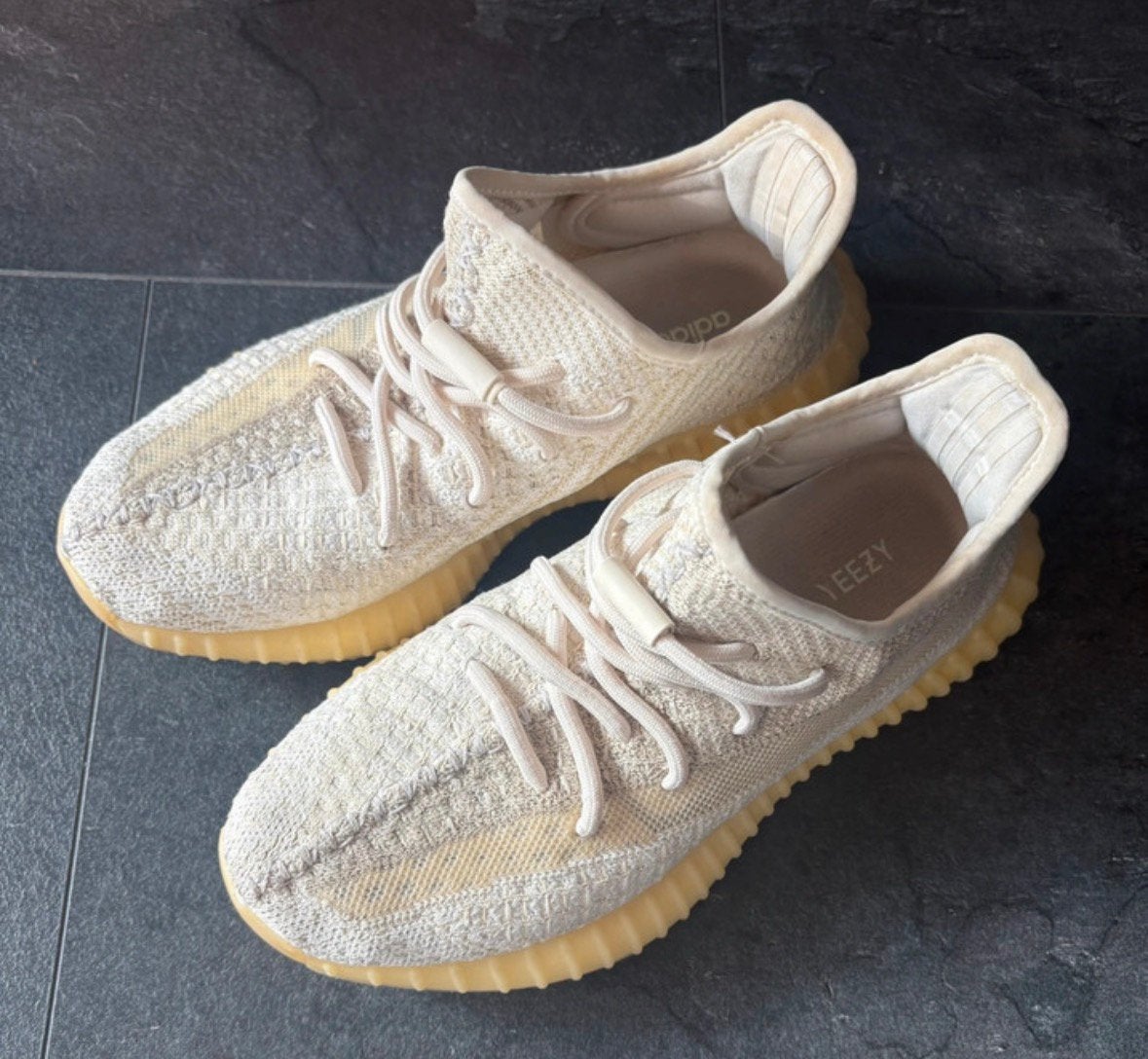 Adidas Yeezy maat 39, Ophalen of Verzenden, Zo goed als nieuw, Beige, Sneakers of Gympen