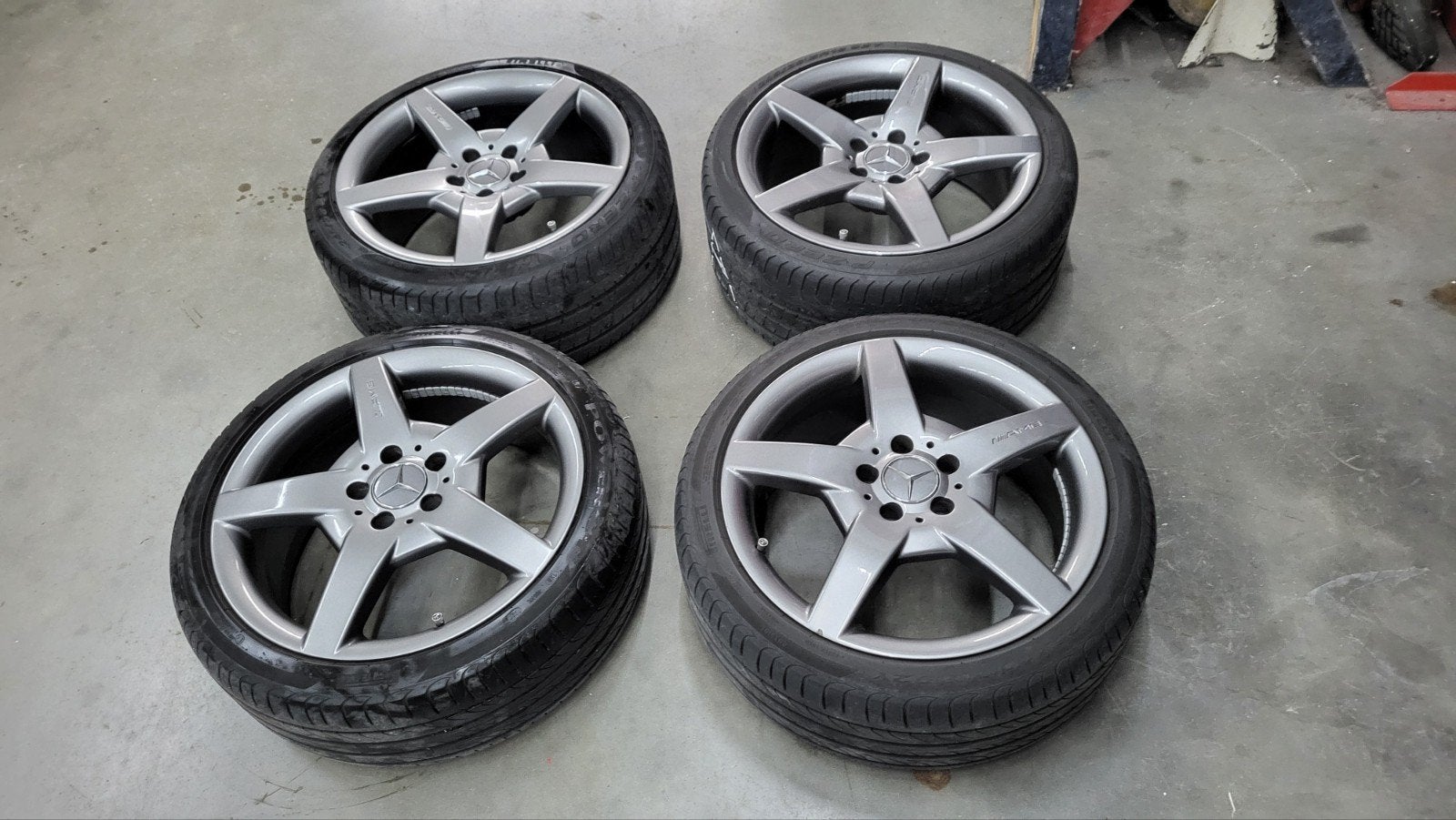 Mercedes AMG 18 inch breedset velgen met banden, Auto-onderdelen, Ophalen, 18 inch, Gebruikt, Banden en Velgen