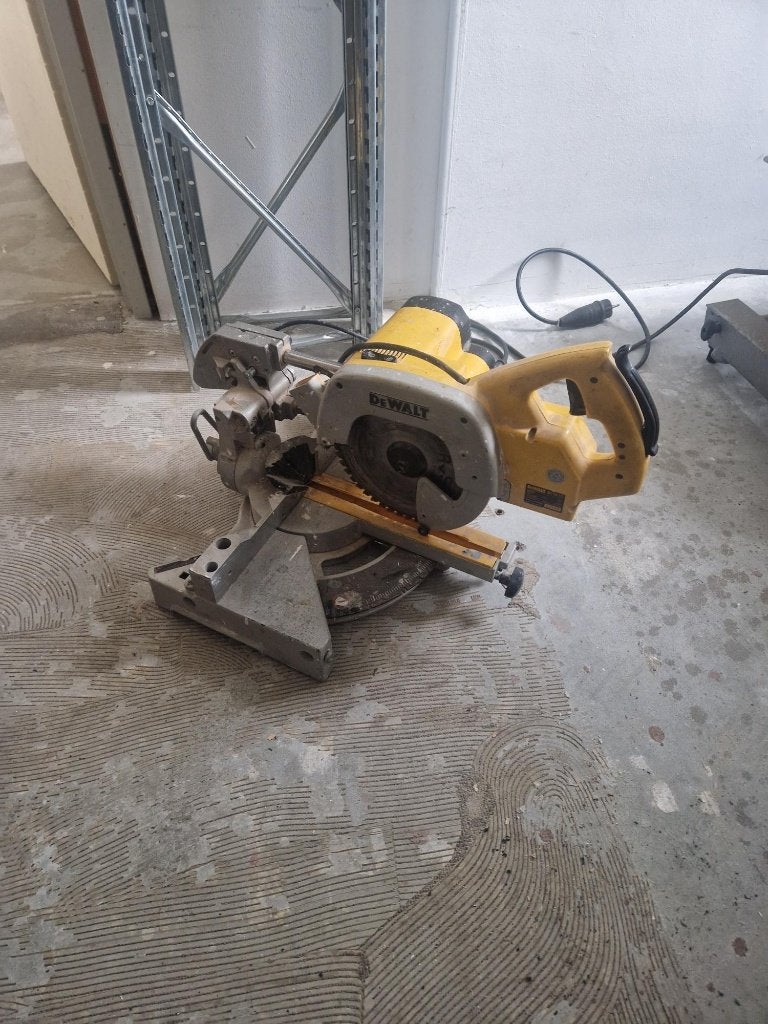 dewalt afkortzaag, Ophalen, Gebruikt, Dewalt, Afkortzaag
