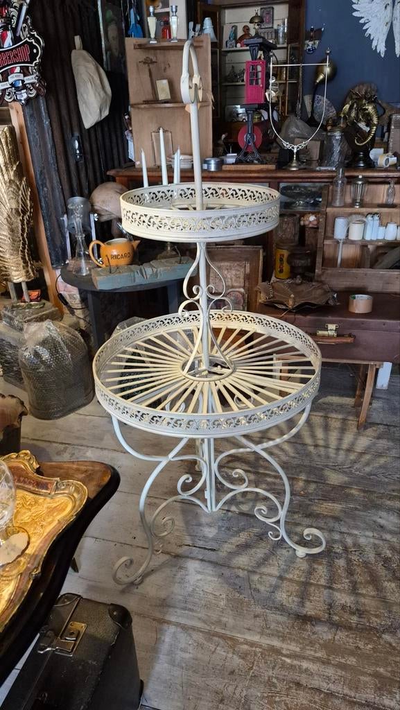 Super mooie etagere voor de  planten, Tuin en Terras, Bloembakken en Plantenbakken, Rond, Nieuw, Ophalen of Verzenden, Metaal