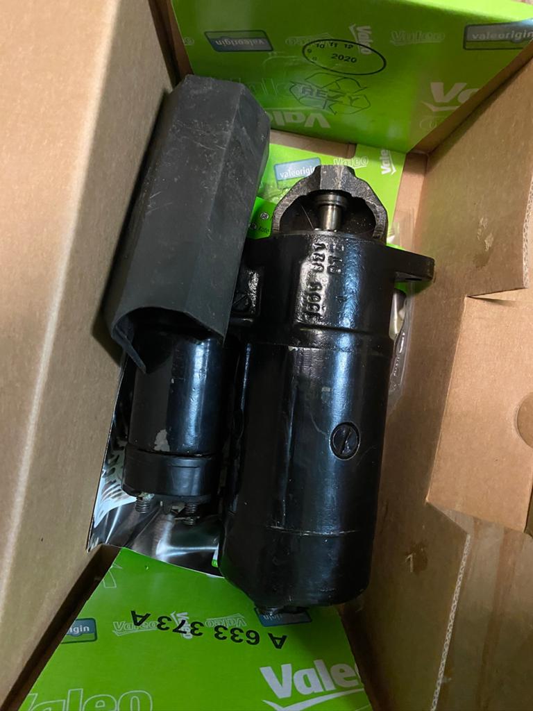 Partijen motoronderdelen en startmotor Moto Guzzi V50 lll, Motoren, Ophalen, Gebruikt