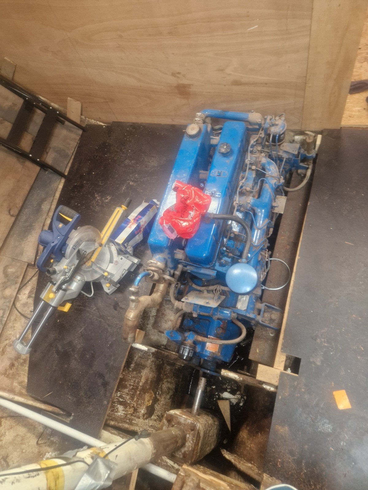 Zaagmachines, freesmachine en nietmachine, Ophalen, Gebruikt, Elektrisch, Bovenfrees