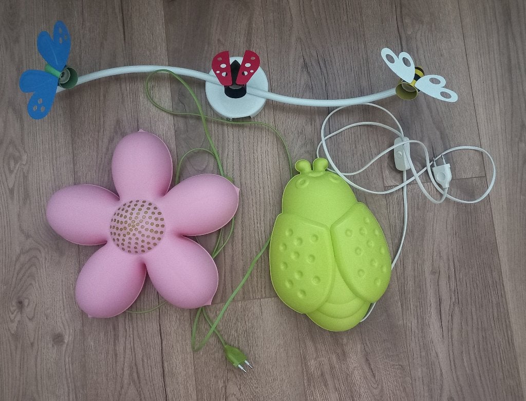 plafondlamp kinderkamer Ikea vlinder bij lieveheersbeestje, Huis en Inrichting, Gebruikt, Modern, Meerkleurig, Overige fittingen