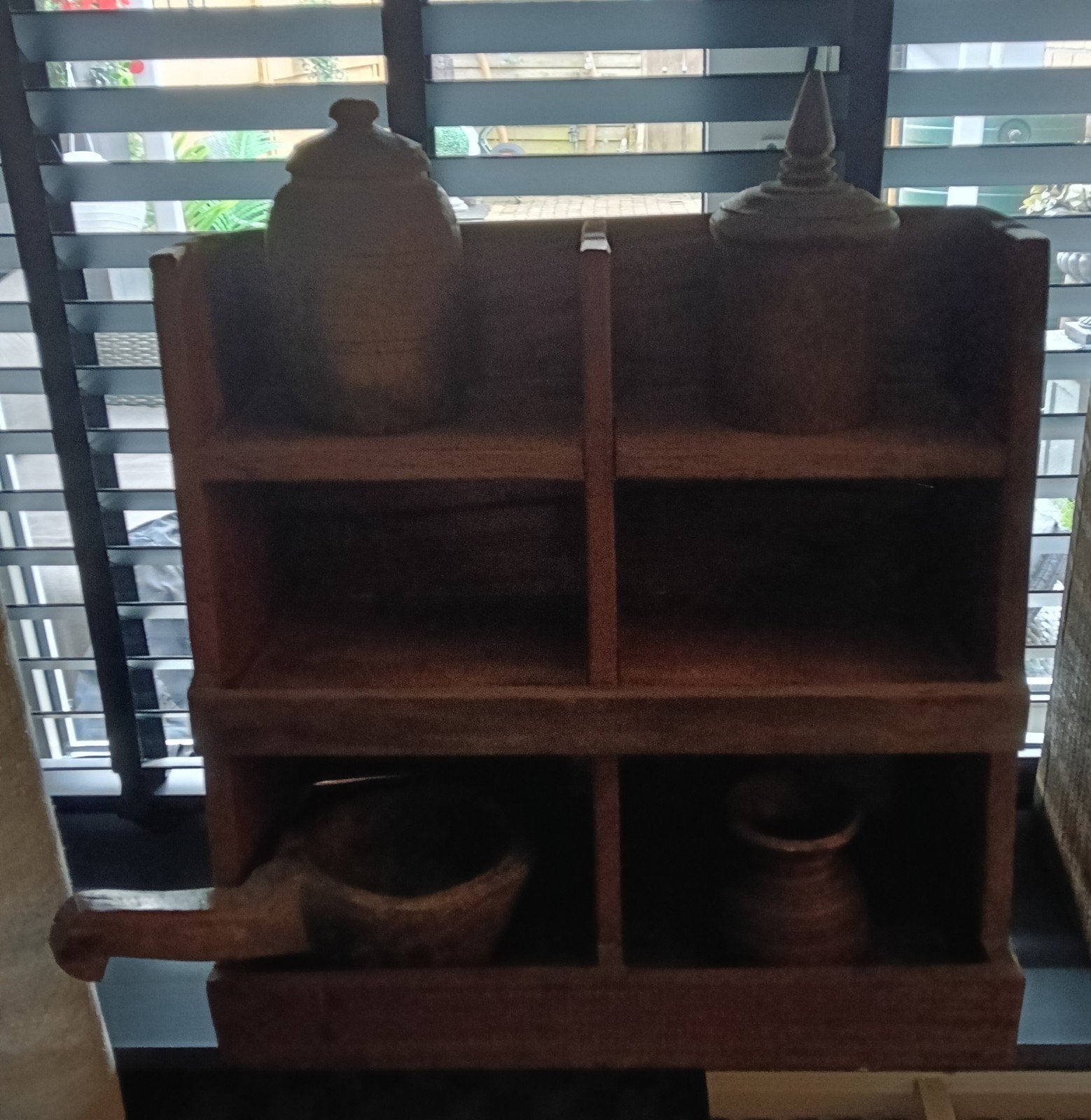 Grote zware sobere/luksa/brocante/India gruttersbak, Overige typen, Ophalen of Verzenden, Zo goed als nieuw, Hout