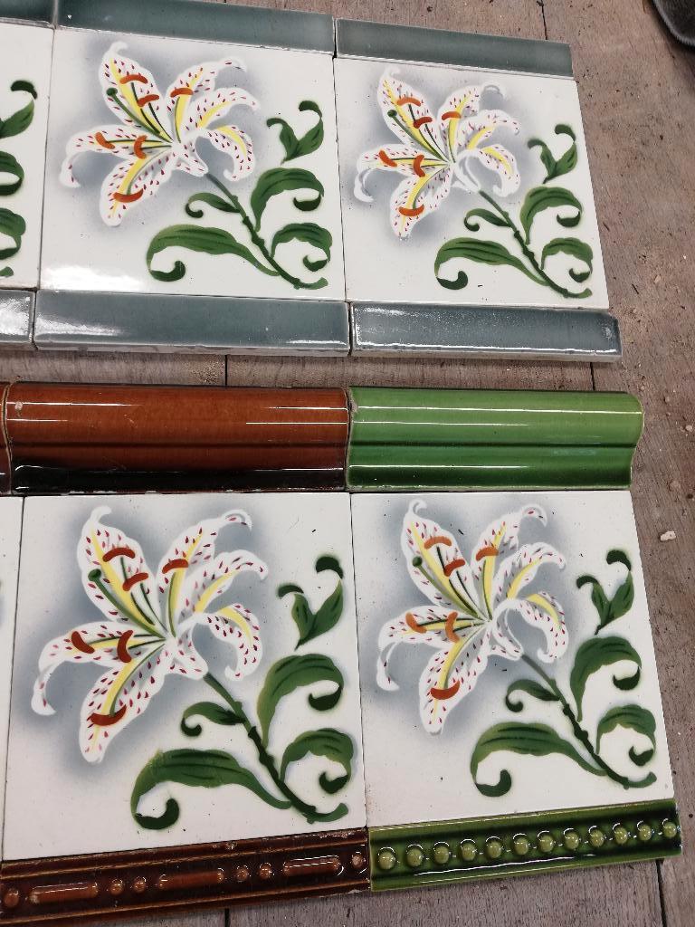 76 art nouveau wandtegels decor lelie, ook div. randen