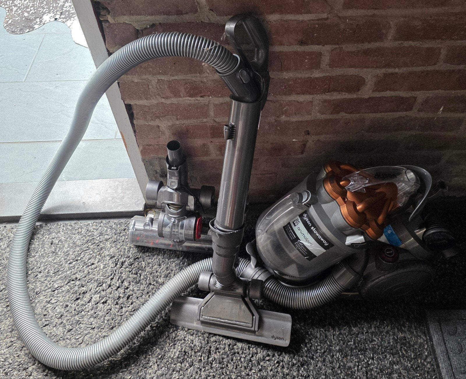 Dyson Stowaway DC20 Animalpro sledestofzuiger, Witgoed en Apparatuur, Stofzuigers, Gebruikt, Sledestofzuiger, Dyson, Geschikt voor harde vloeren