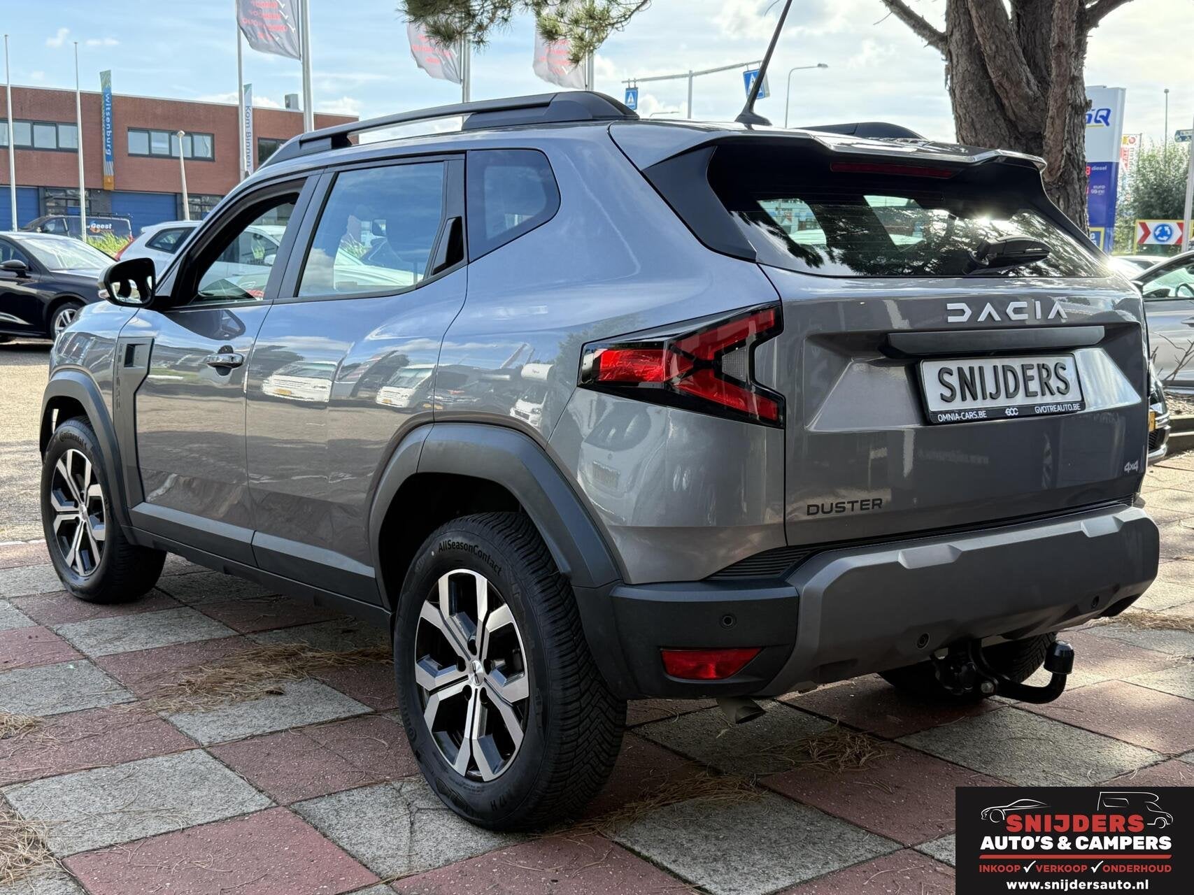 Dacia Duster 1.2 TCe 130 mild hybrid 4x4 Expression trekhaak, Auto's, Stof, Gebruikt, Zwart, 1199 cc