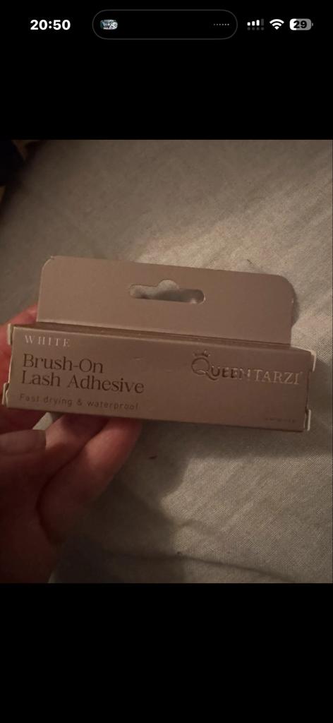 Queen Tarzi Brush-On Lash Adhesive Wimperlijm Wit, Ogen, Wit, Nieuw, Ophalen of Verzenden