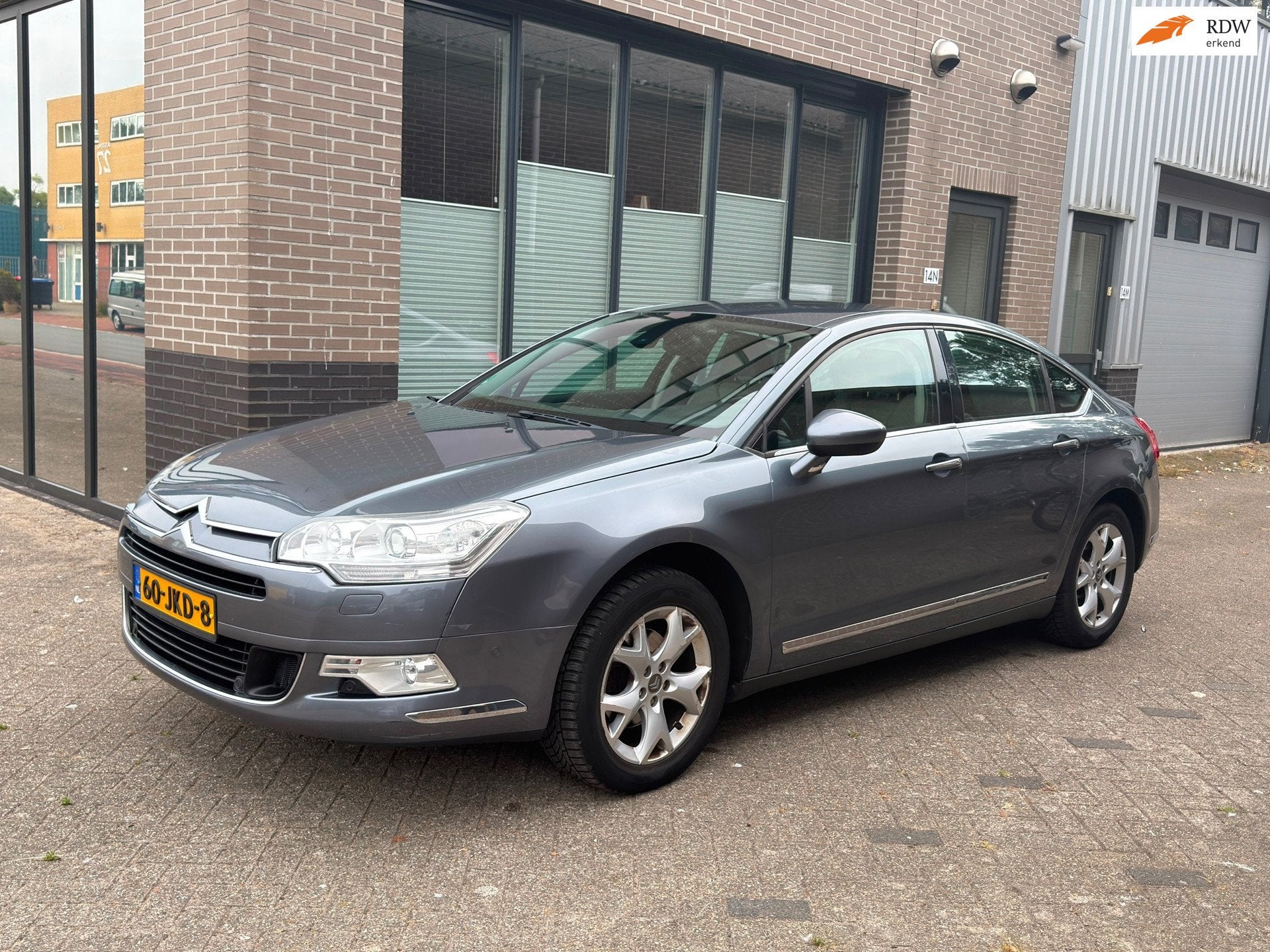 Citroen C5 2.0 16V Exclusive! AUTOMAAT! LPG! Boekjes!, Auto's, Citroën, Stof, Gebruikt, 4 cilinders, Bedrijf
