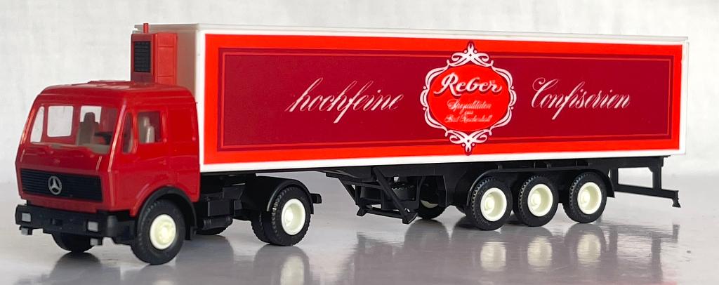 Albedo: Mercedes met koeltrailer "Reber Confisserie”, Hobby en Vrije tijd, Modelauto's | 1:87, Ophalen of Verzenden, Zo goed als nieuw