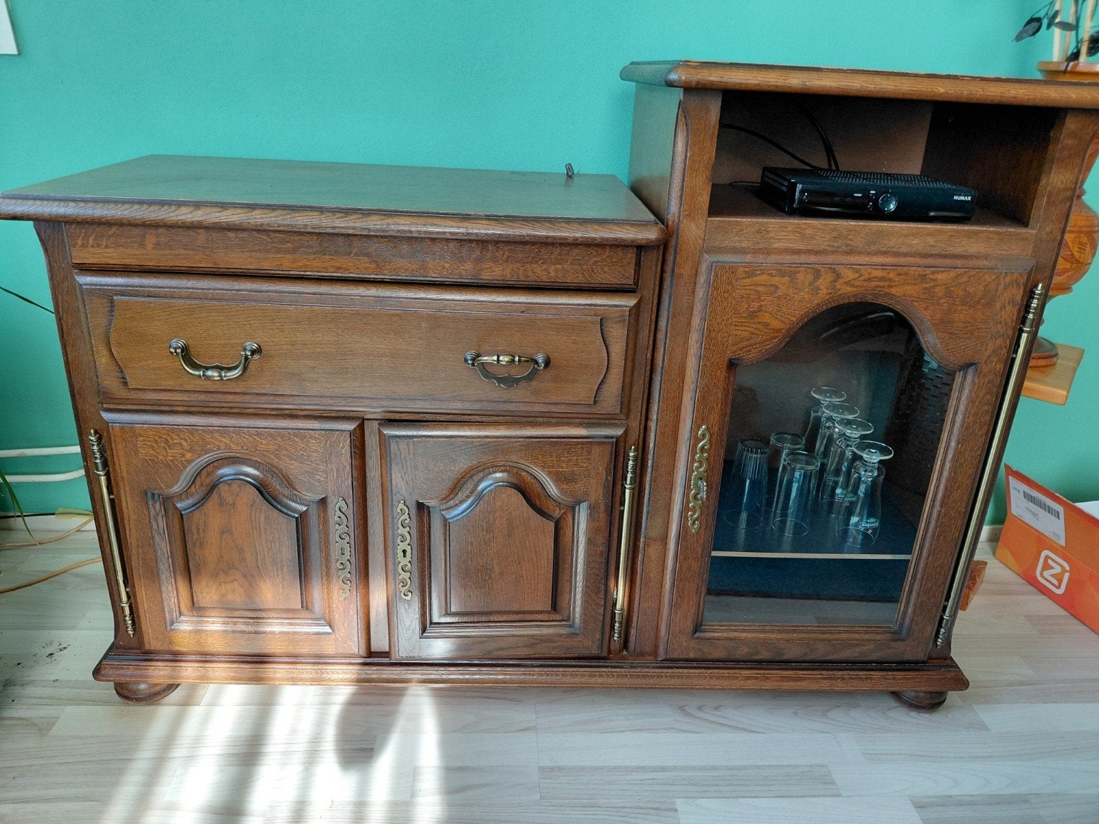 Gratis tv kast, Huis en Inrichting, Ophalen, Gebruikt, Met deur(en), Eikenhout