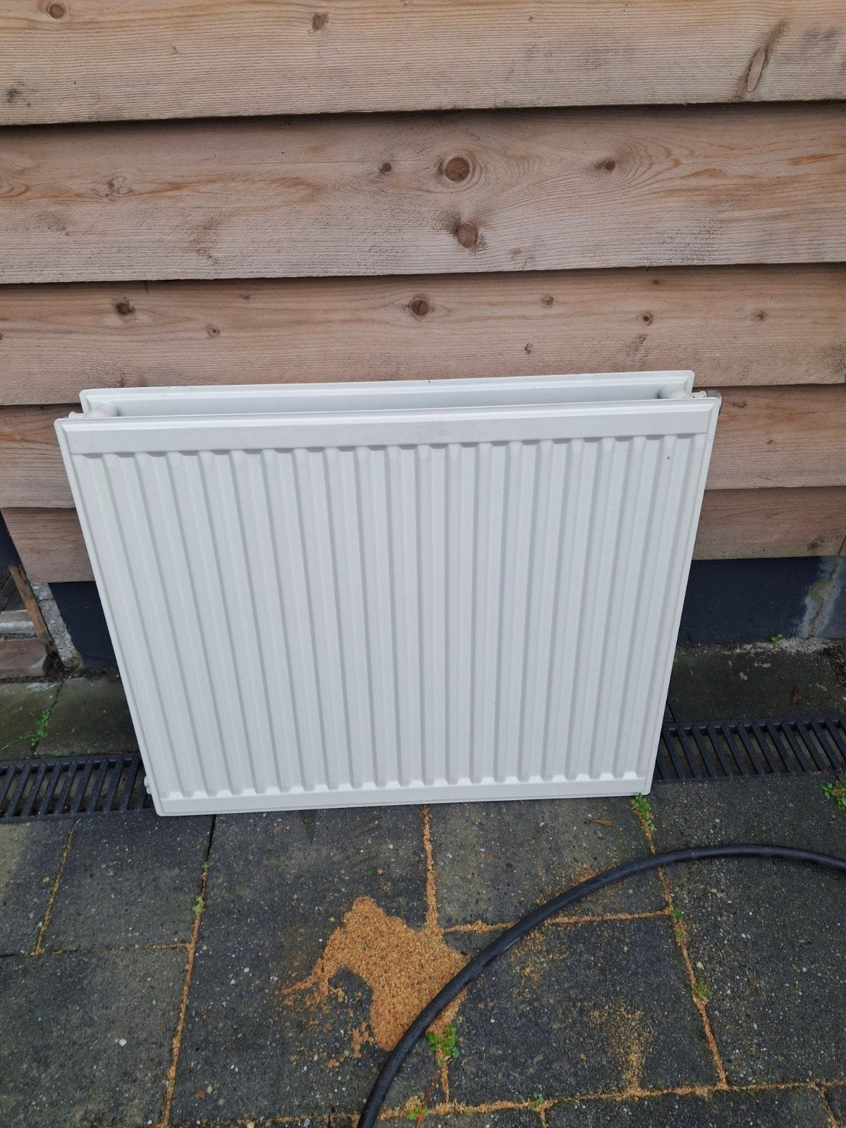 Radiator 70 cm breed x 60 cm hoog, Ophalen, 30 tot 80 cm, Radiator, Zo goed als nieuw