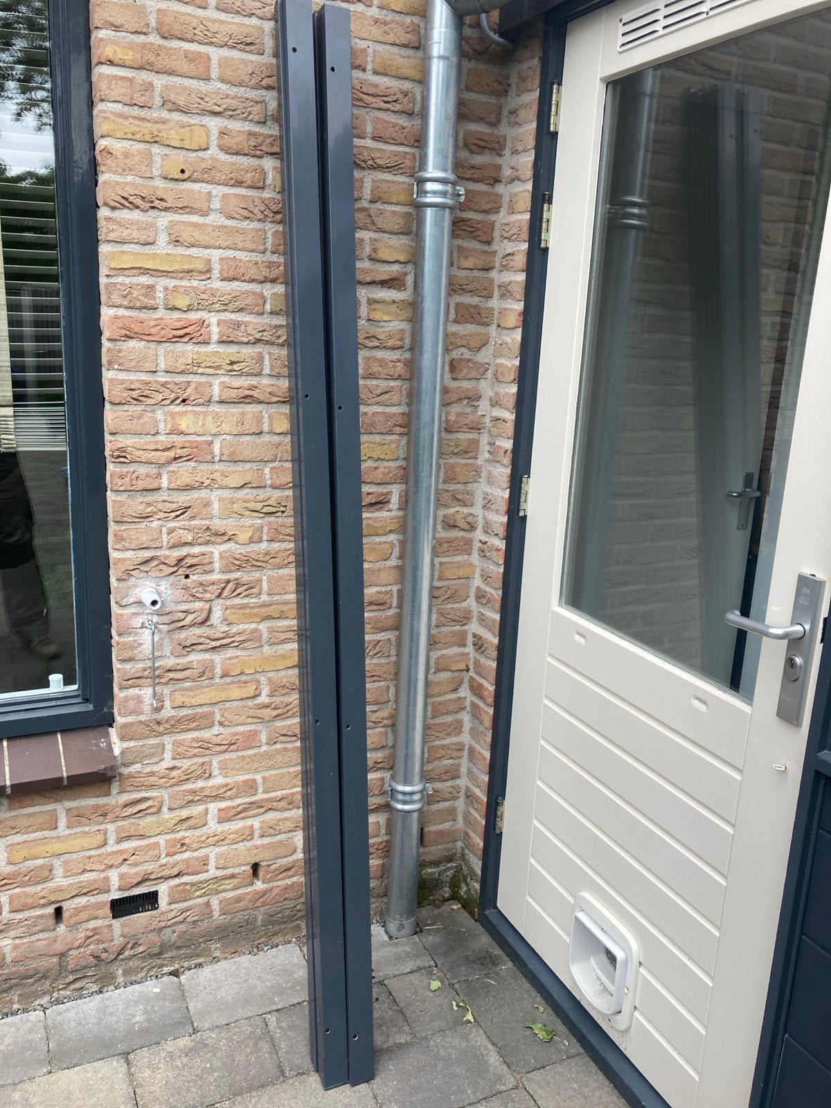 Rolluik geleiders - Antraciet grijs, Doe-het-zelf en Verbouw, Rolluiken, Ophalen, Gebruikt, 200 cm of meer, Minder dan 100 cm