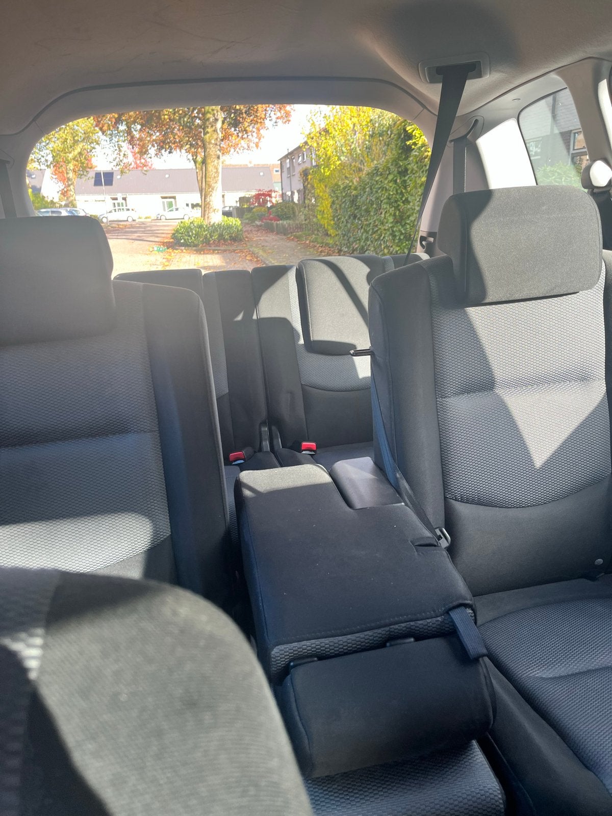 Mazda 5 1.8 2008 Grijs, Auto's, 1370 kg, 4 cilinders, 7 stoelen, Origineel Nederlands