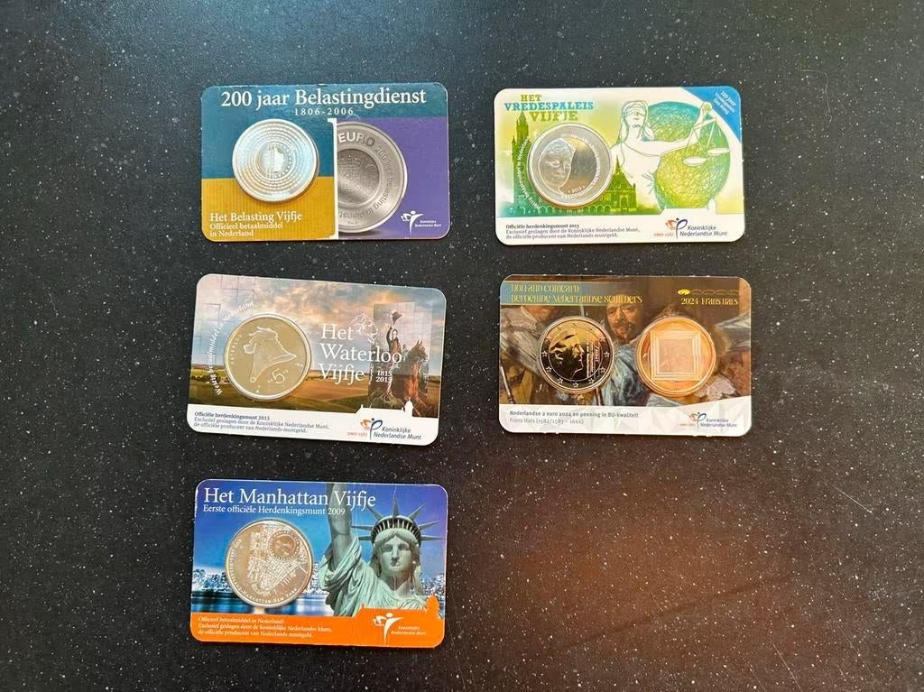NIEUW: 5 coincards (4x5 euro en 1x2euro met penning), Postzegels en Munten, Munten | Nederland, Euro's, Koningin Beatrix, Ophalen