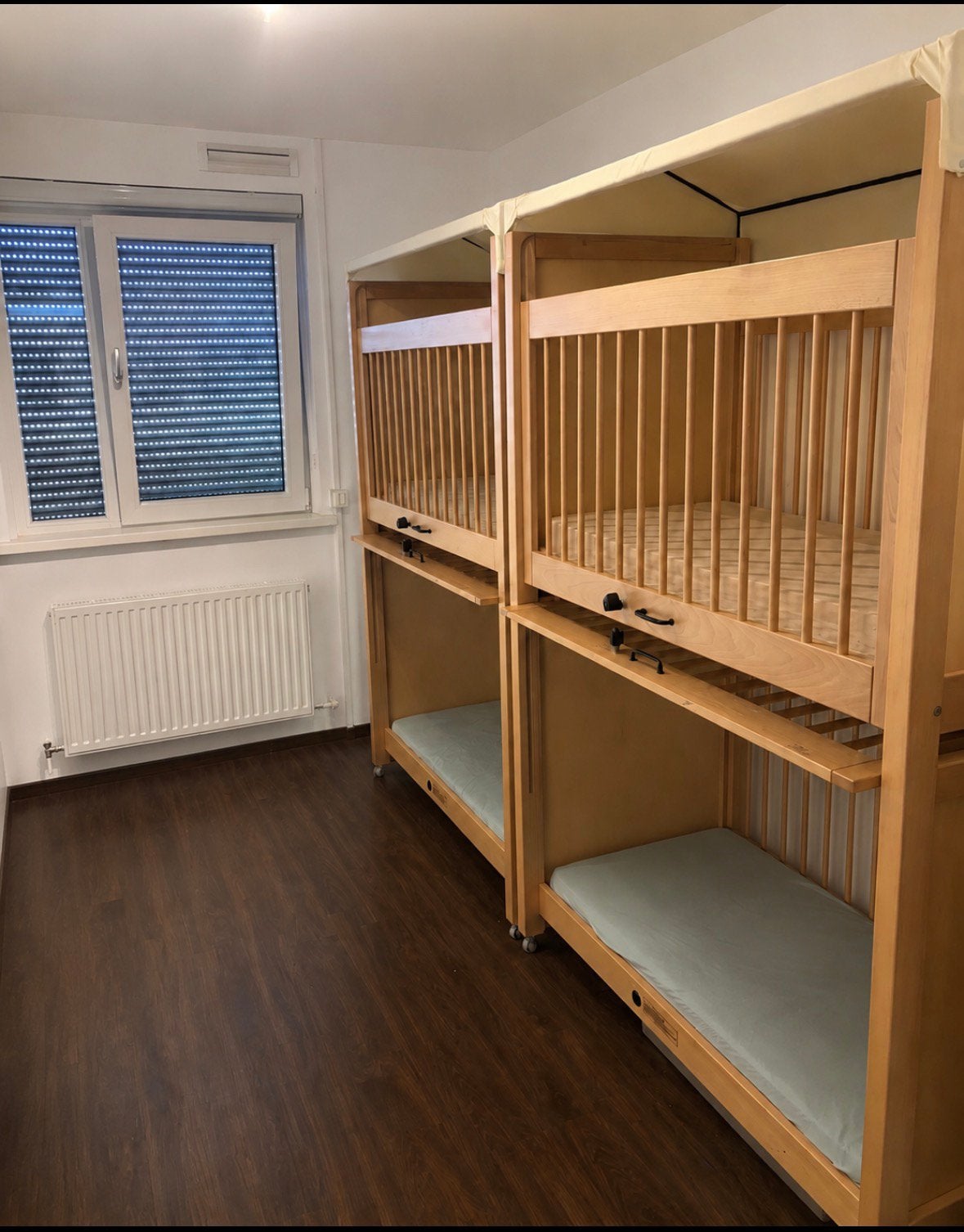 2 duobedjes met matrassen, Kinderen en Baby's, Kinderkamer | Bedden, Ophalen of Verzenden, 180 cm of meer