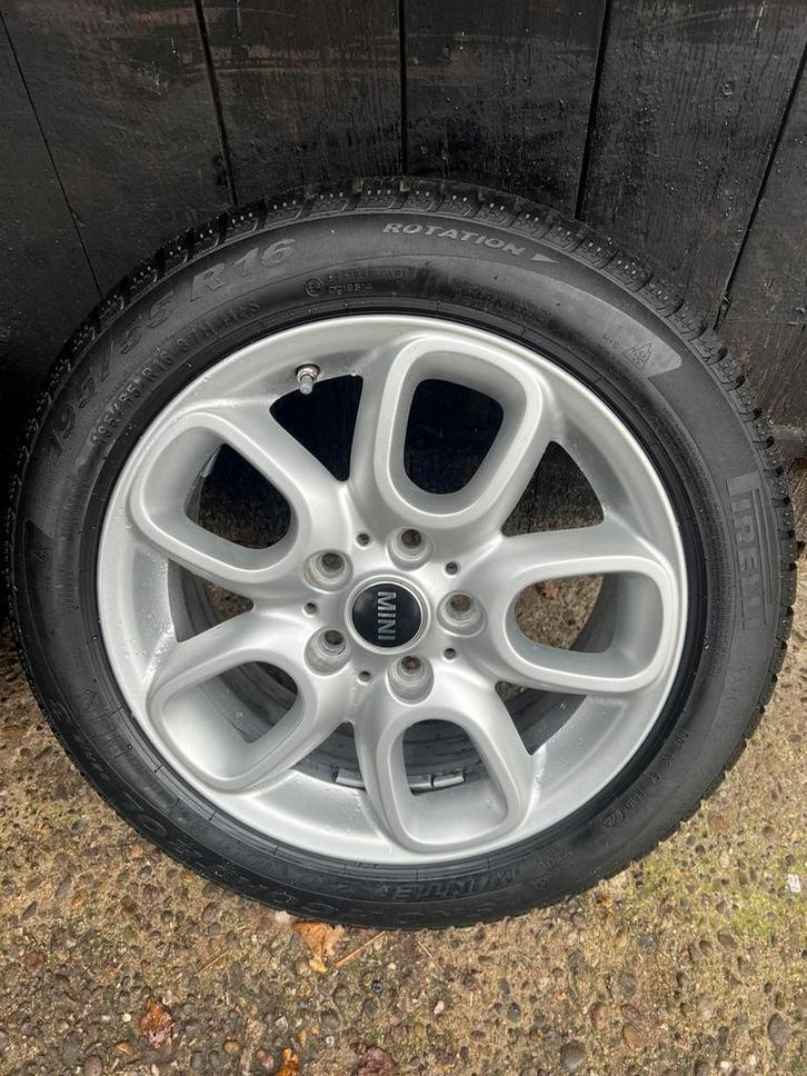 Originele mini Cooper velgen 5x112 195/55R16 TPMS winter 7mm, Niet ingevuld, Gebruikt, 16 inch, Banden en Velgen