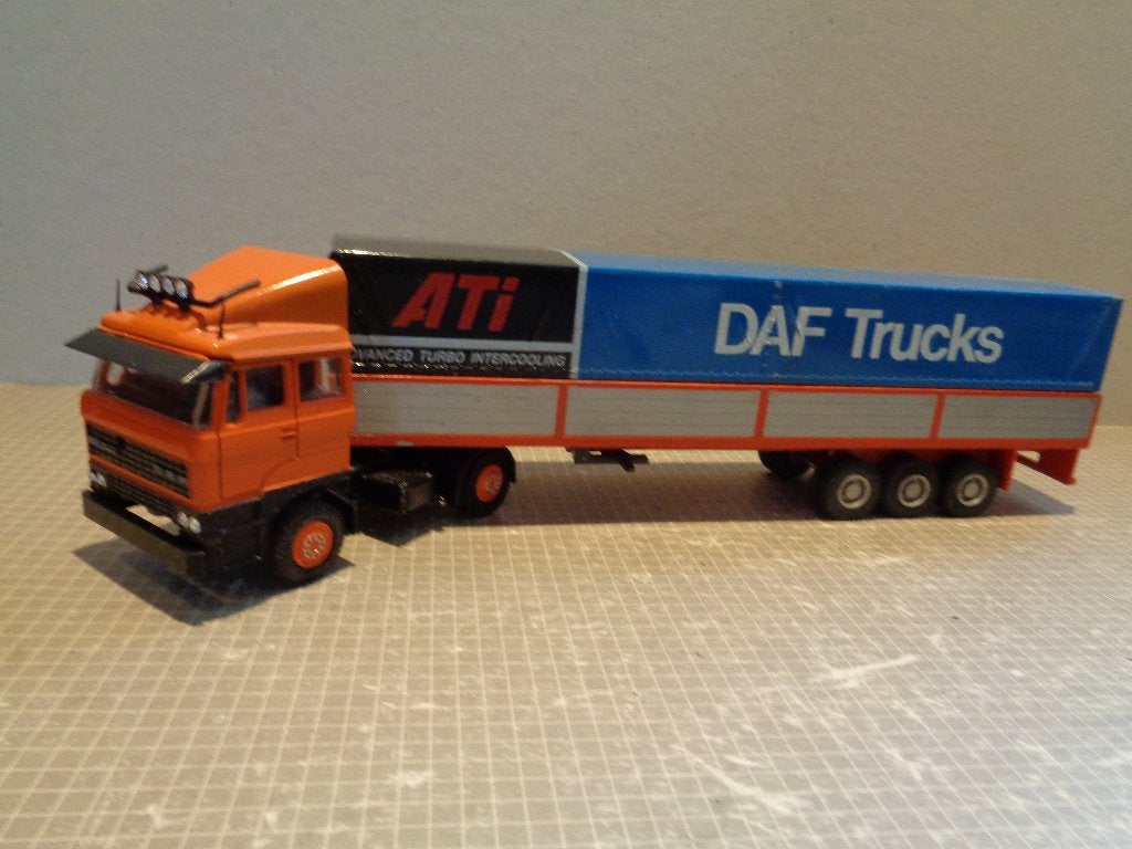 lion daf 2800 met huif oplegger, Ophalen of Verzenden, Zo goed als nieuw, Bus of Vrachtwagen, Lion Toys