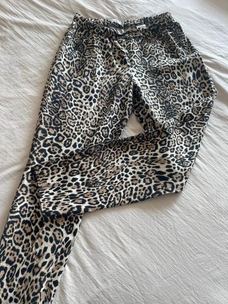 Dierenprint broek 44, Kleding | Dames, Ophalen of Verzenden, Zo goed als nieuw, Maat 42/44 (L), Lang