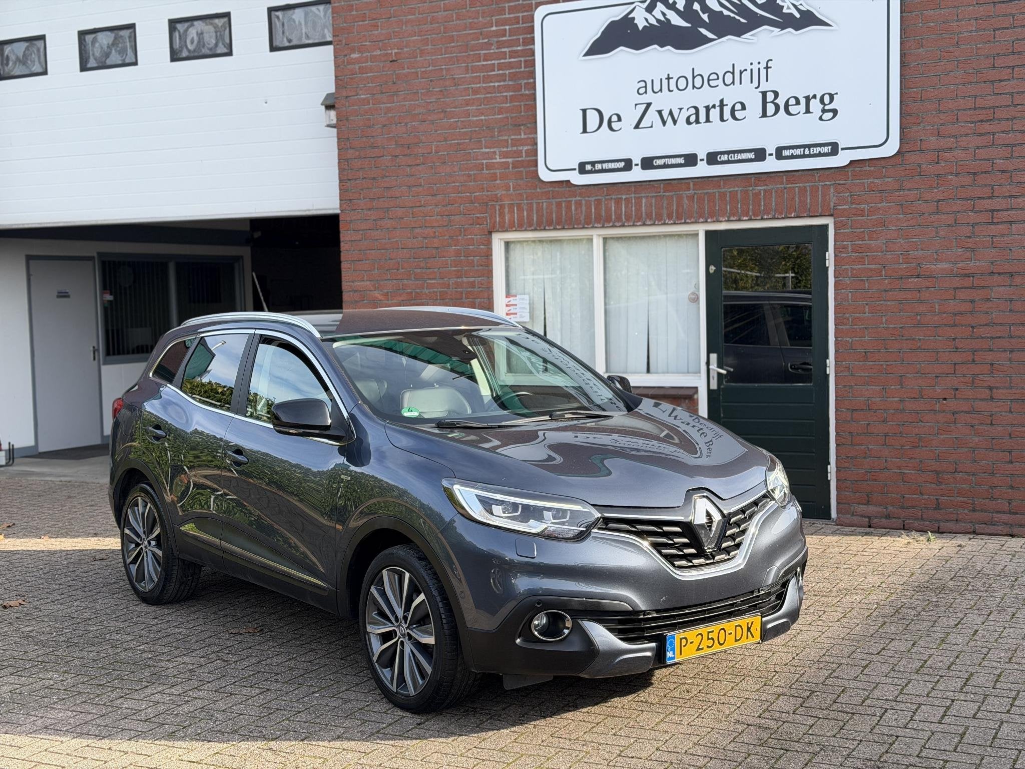 Renault Kadjar 1.2 TCe Bose Super netjes! 2x velgen, Kadjar, Gebruikt, Euro 6, 4 cilinders