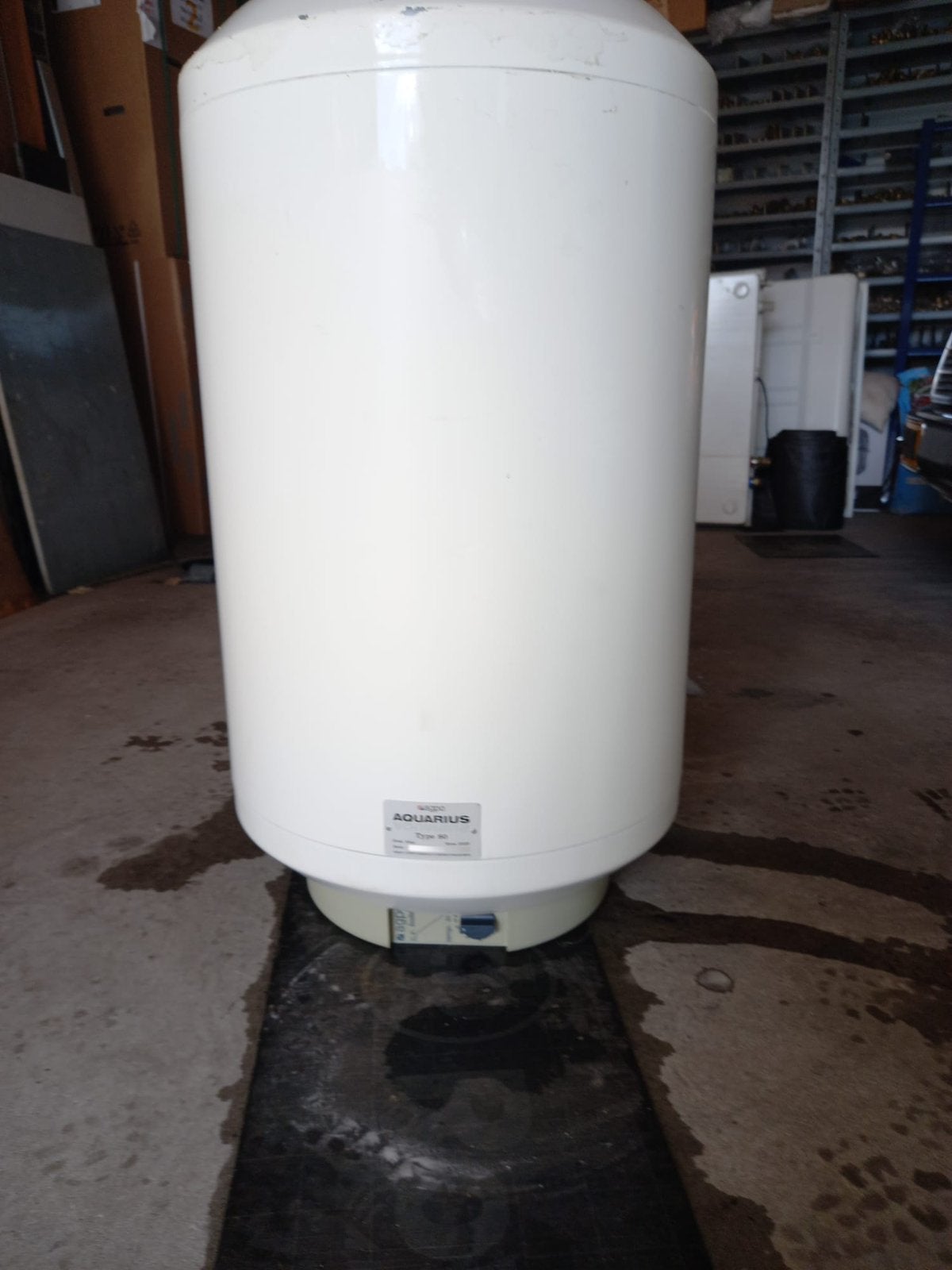Boiler AGPO 80L/35KW, Doe-het-zelf en Verbouw, Geisers en Boilers, Ophalen, Boiler, Minder dan 20 liter, Minder dan 3 jaar oud