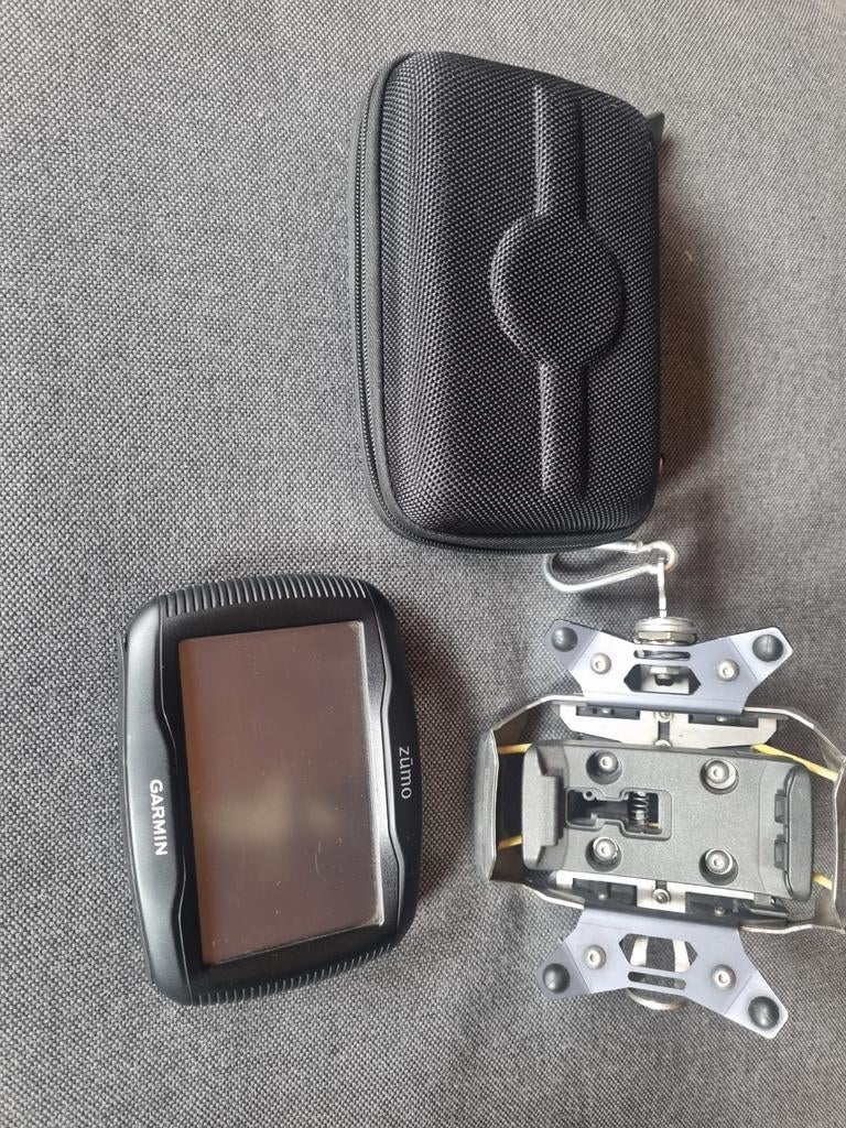 Garmin Zumo 350 met Touratech navigatiehouder, Motoren, Accessoires | Navigatiesystemen, Ophalen of Verzenden