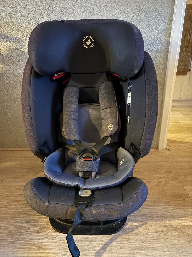 Maxi Cosi titan pro autostoel isofix, Ophalen, Verstelbare rugleuning, Zo goed als nieuw, 9 t/m 36 kg