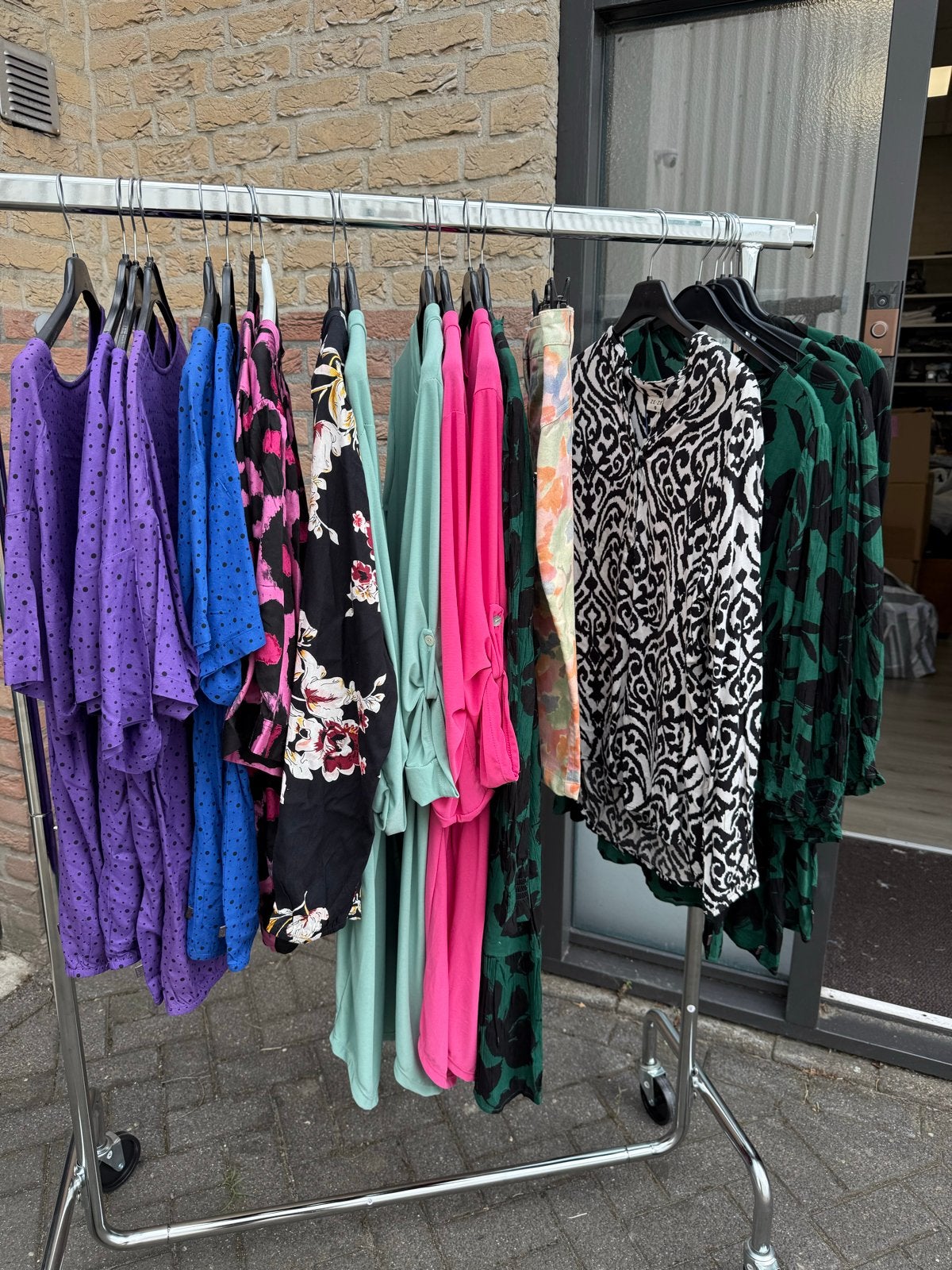 Partij nieuwe dameskleding 20 stuks maat xl tm xxxl, Kleding | Dames, Diversen, Diversen, Nieuw, Ophalen of Verzenden