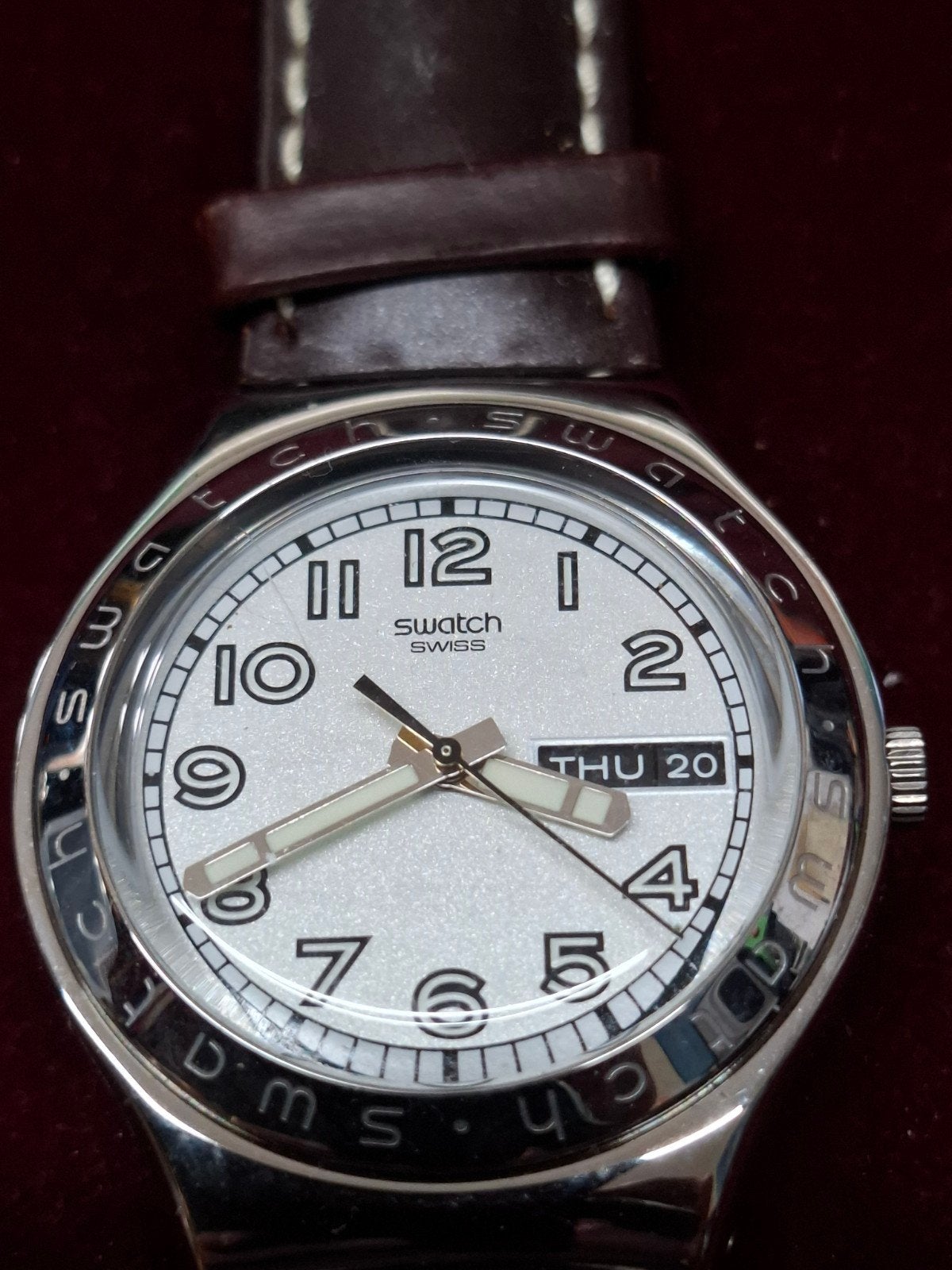 Swatch Irony Polshorloge met Leren Band, Antiek en Kunst, Antiek | Klokken, Ophalen of Verzenden