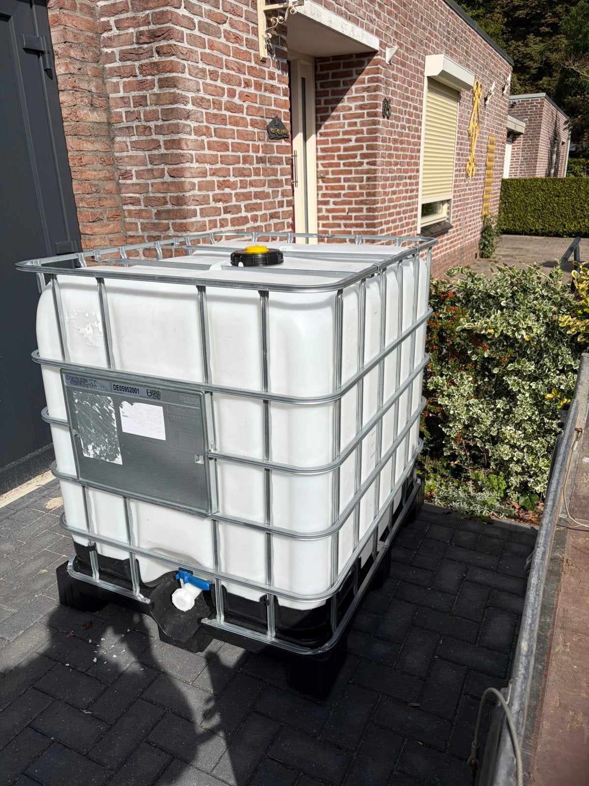 IBC tank 1000 Liter, 150 liter of meer, Ophalen, Zo goed als nieuw