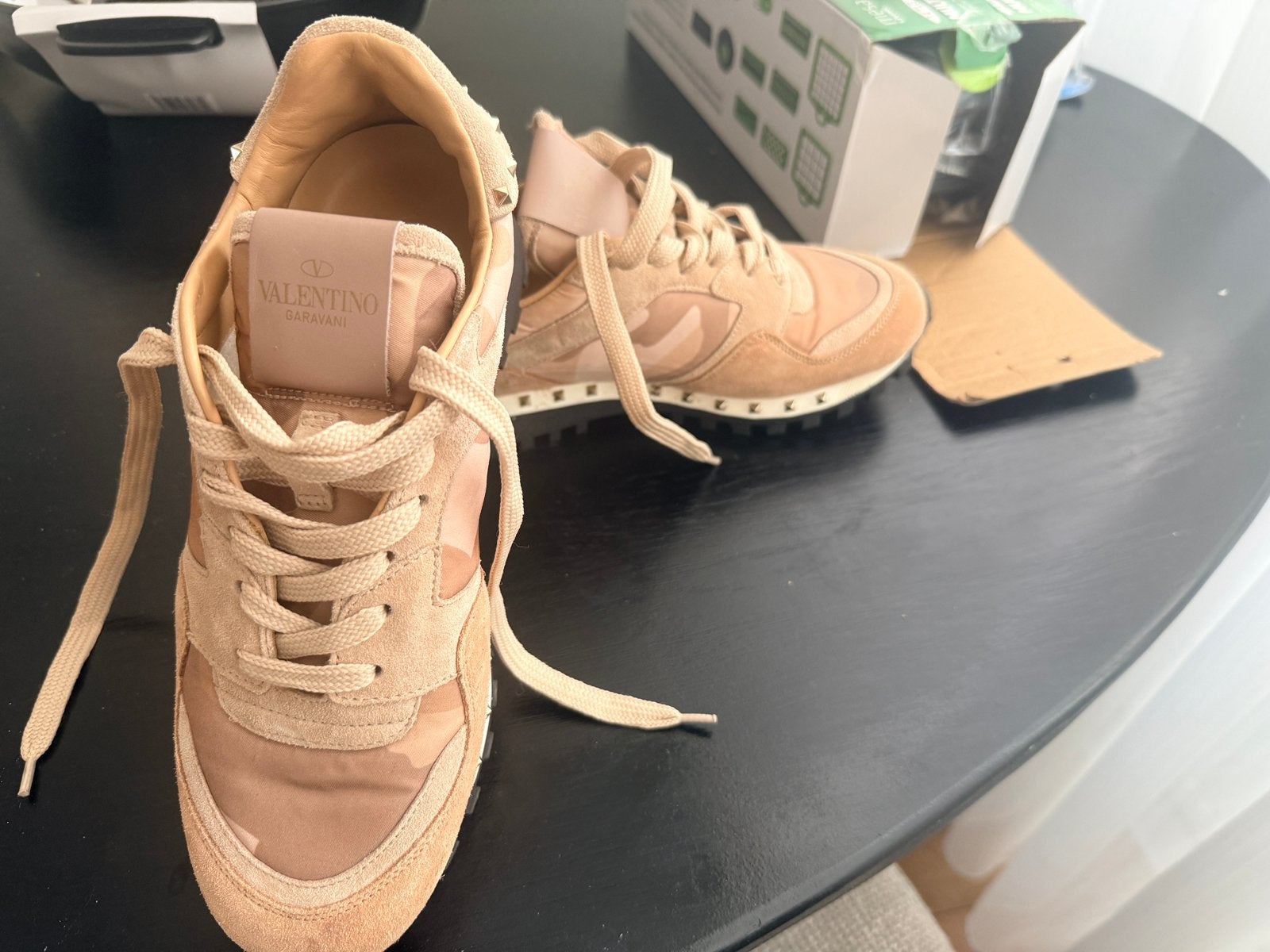 Valentino, Nieuw, Ophalen of Verzenden, Sneakers of Gympen, Roze