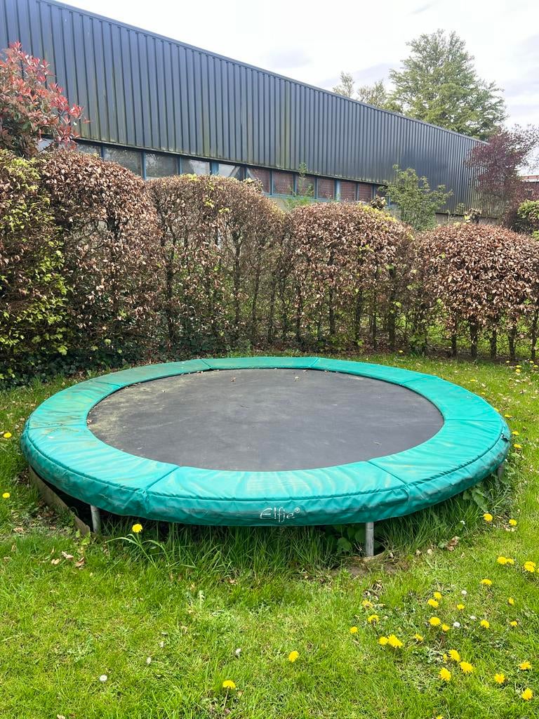Elfje trampoline, Ophalen, Gebruikt
