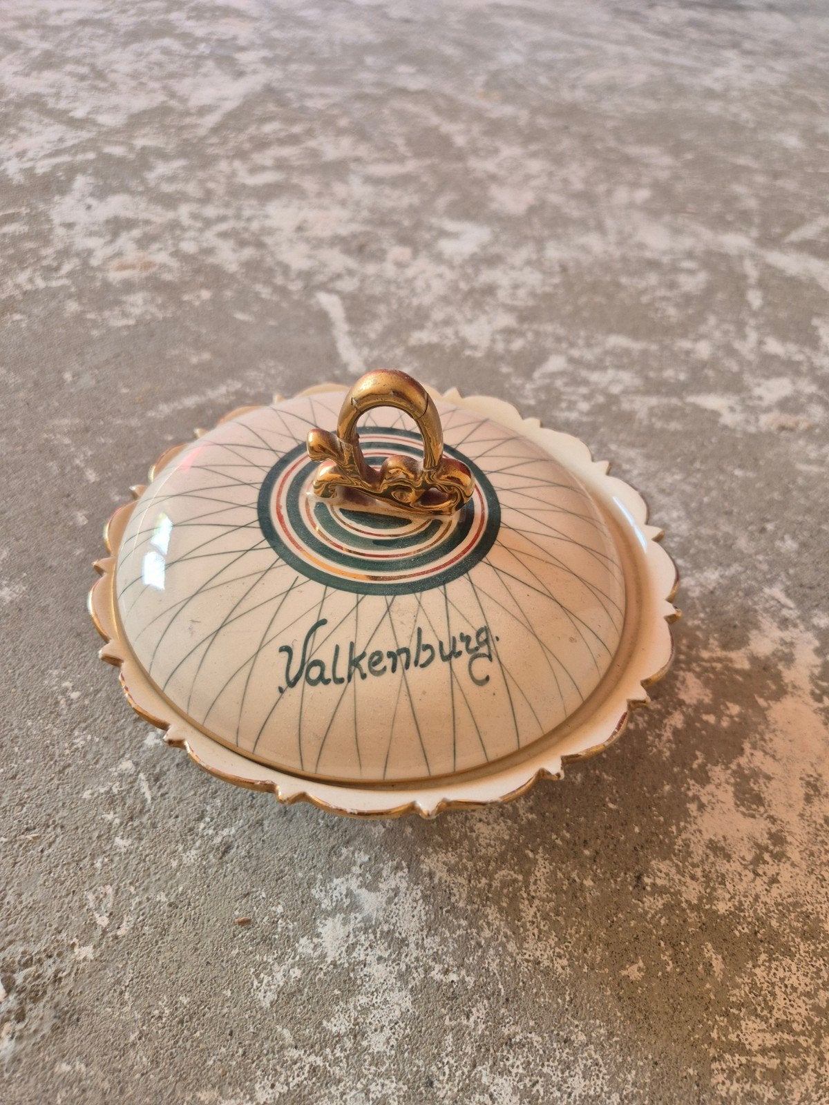 Vintage botervlootje Valkenburg met gouden accenten, Ophalen of Verzenden