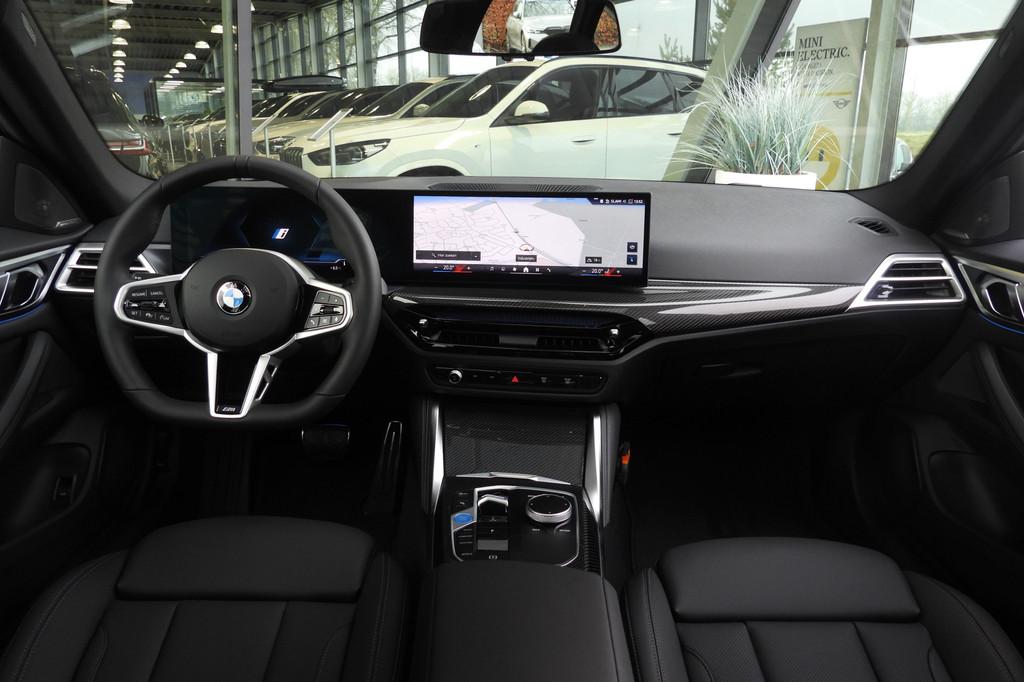 BMW i4 eDrive35 Gran Coupé M Sport / Schuif-kanteldak / Ada, Auto's, BMW, Achterwielaandrijving, Zwart, Leder, Nieuw